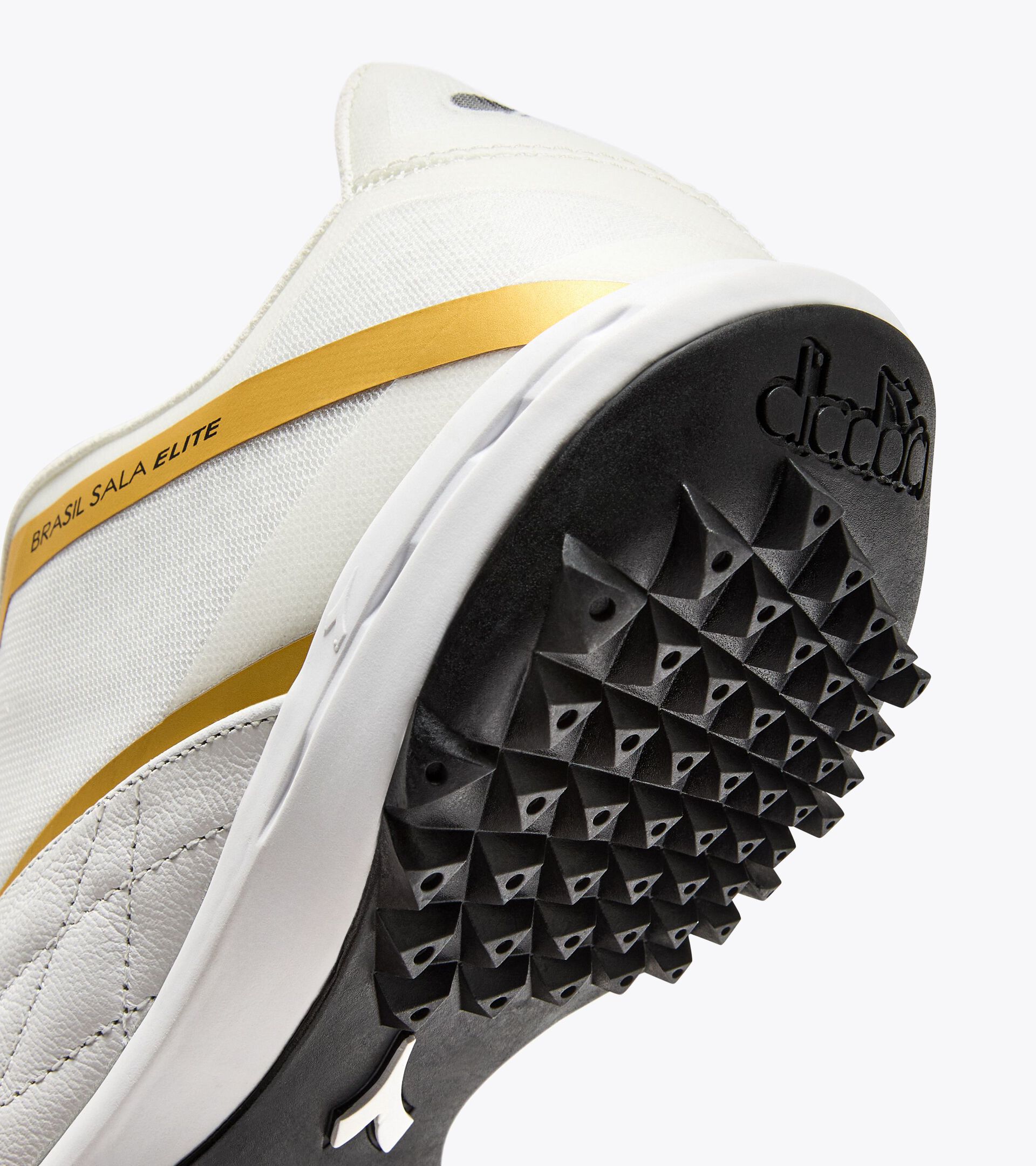 Futsal Shoe - Specific sole for synthetic surfaces - Men BRASIL SALA ELITE TF WHITE/BLACK/METALLIC GOLD - Diadora