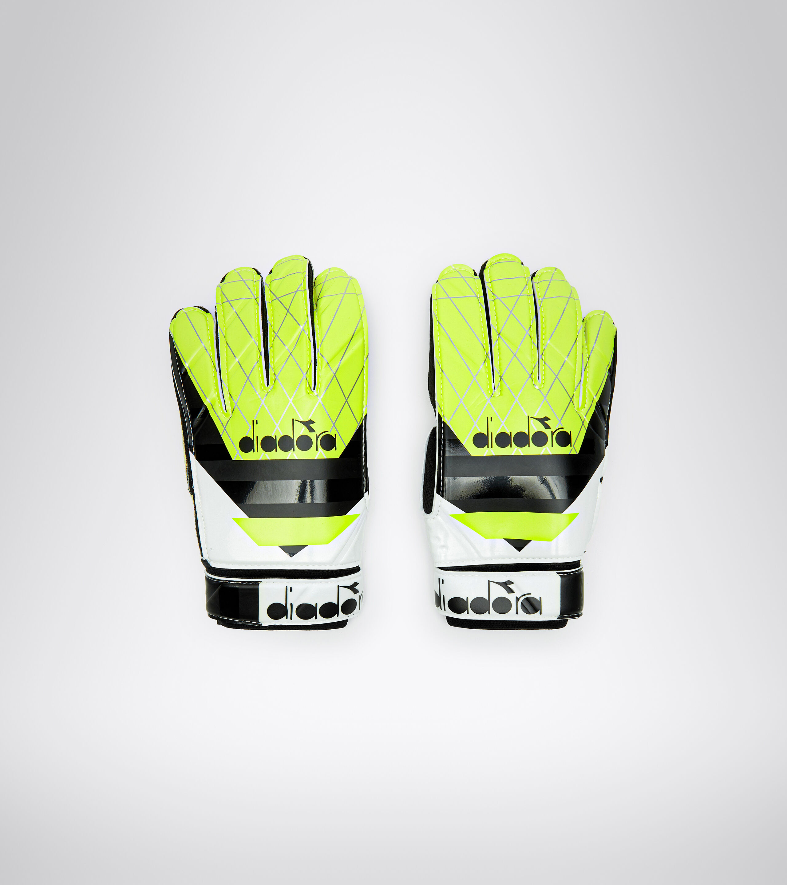 diadora goalkeeper gloves