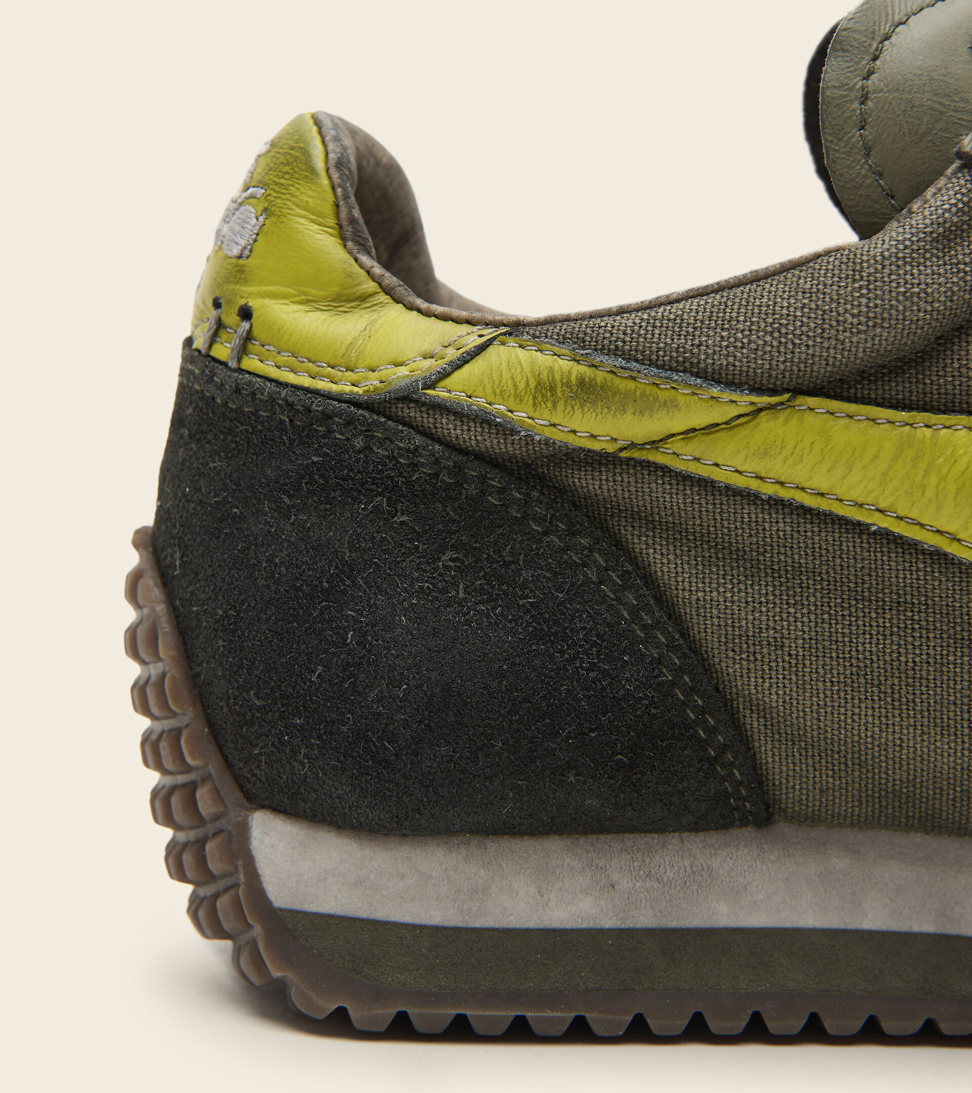 Heritage shoe - Unisex EQUIPE H DIRTY STONE WASH EVO BURNT OLIVE/OLIVE NIGHT - Diadora