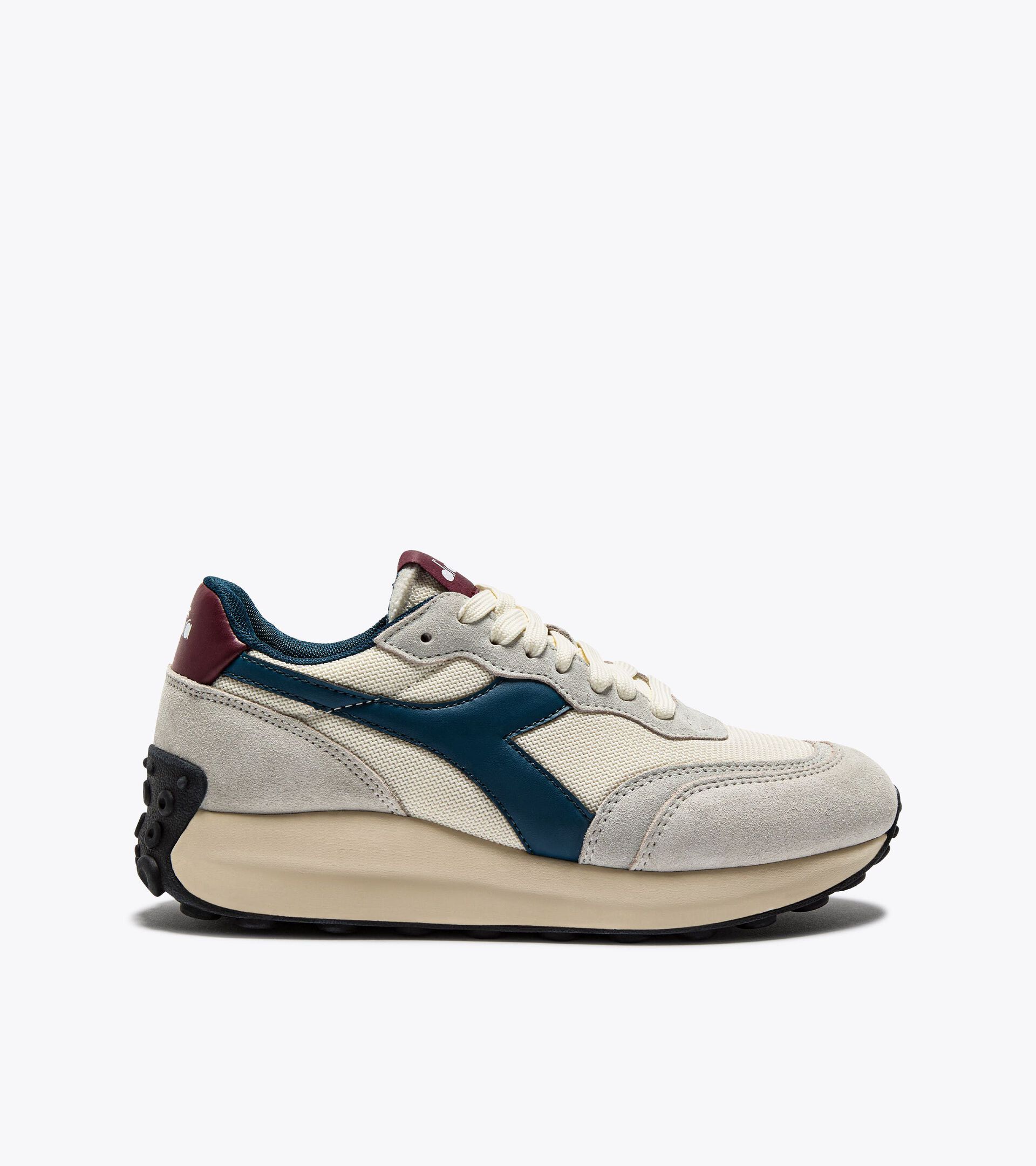 Chaussures de sportswear - Genre neutre RACE NY BLANC IMMACULE - Diadora