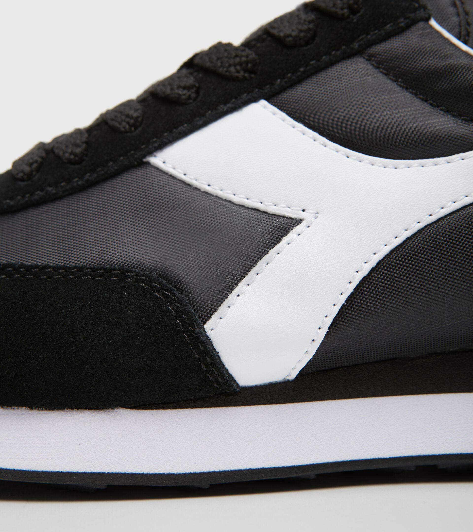 Sports shoe - Unisex KOALA BLACK /WHITE - Diadora
