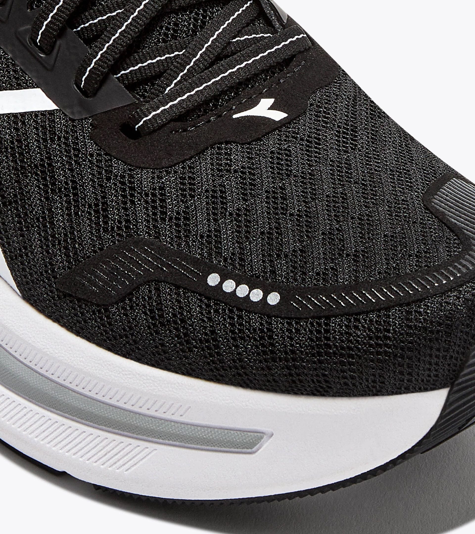 Neutral running shoe - Comfort and stability - Women's CELLULA  2 W BLACK /WHITE - Diadora