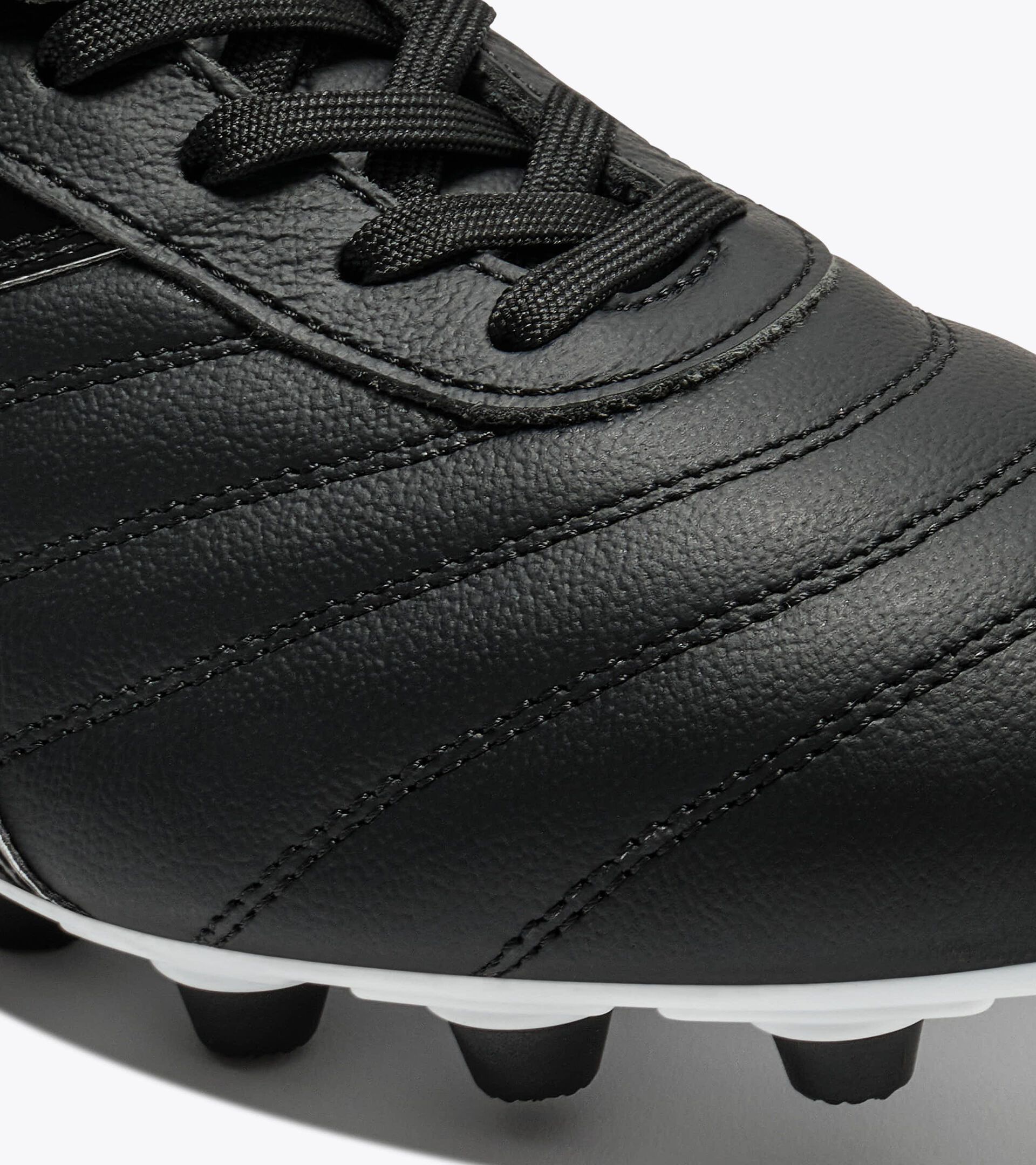 Made In Italy calcio shoe for firm grounds - All-gender BRASIL ICON ITA OG LT+ MDPU BLACK /WHITE - Diadora