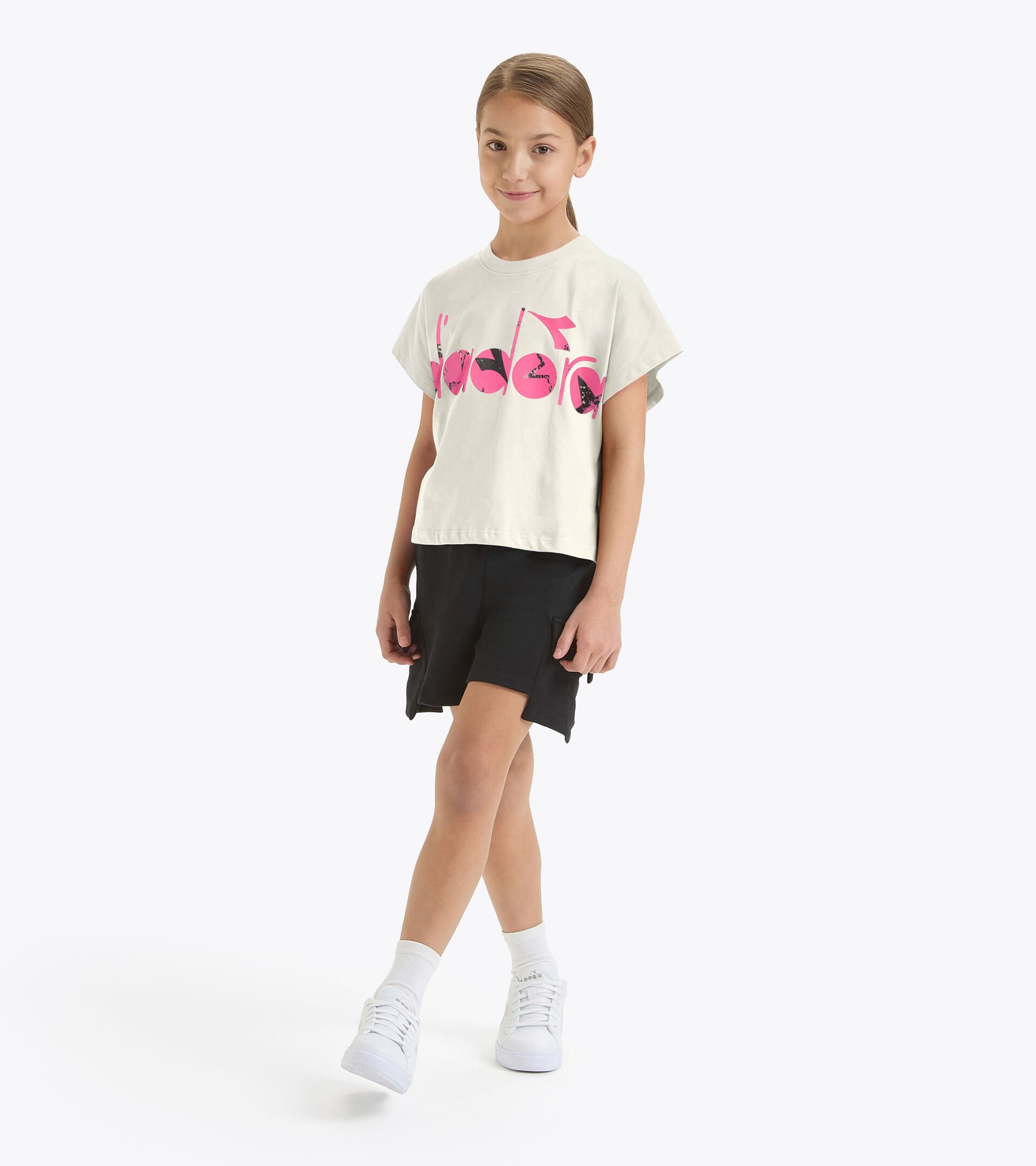 Cropped t-shirt - Boxy fit - Girl
 JG. T-SHIRT STARS CLOUD CREAM - Diadora