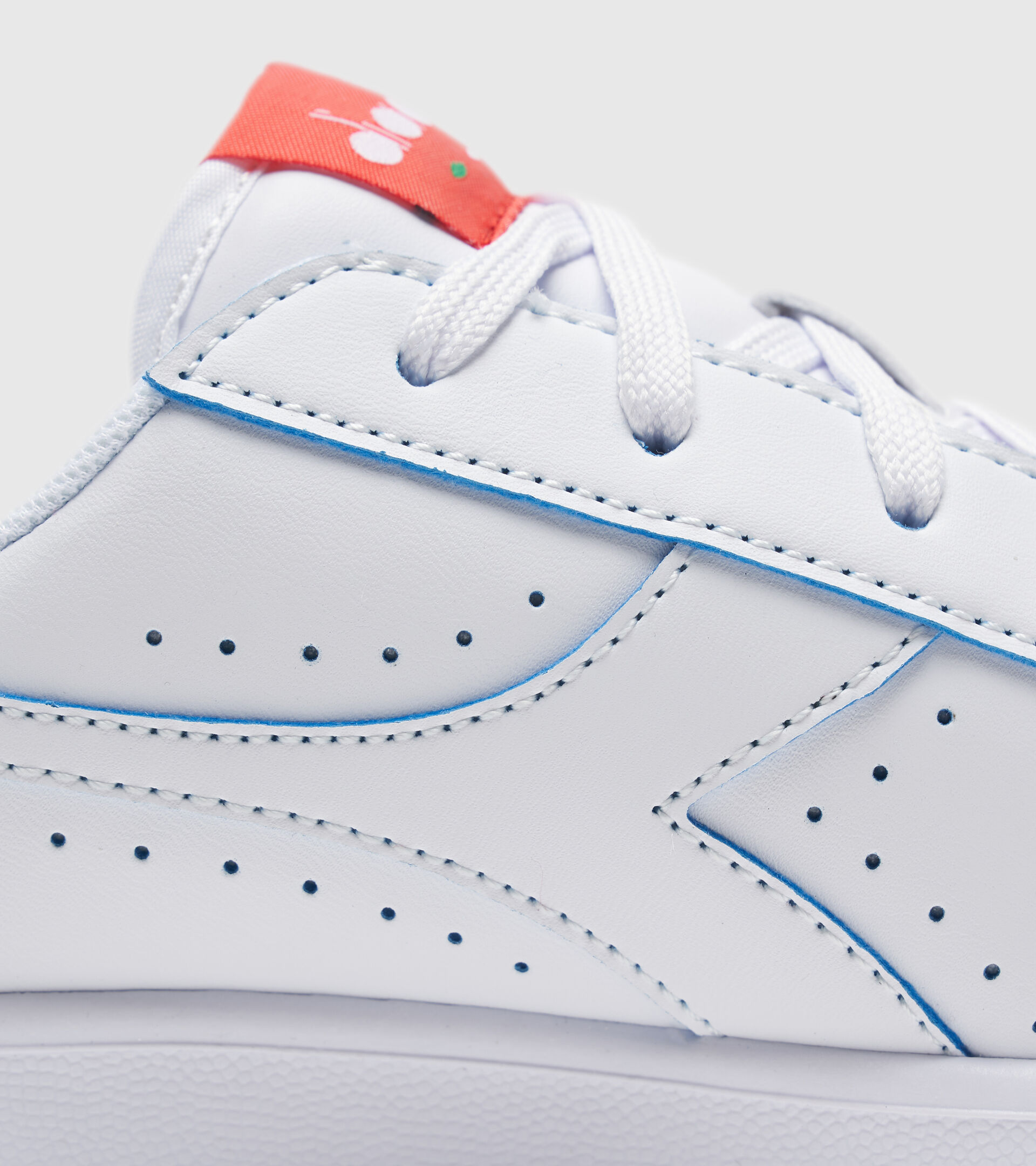 Sports shoes - Youth 8-16 years GAME P SMASH GS WHITE/AURORA RED - Diadora