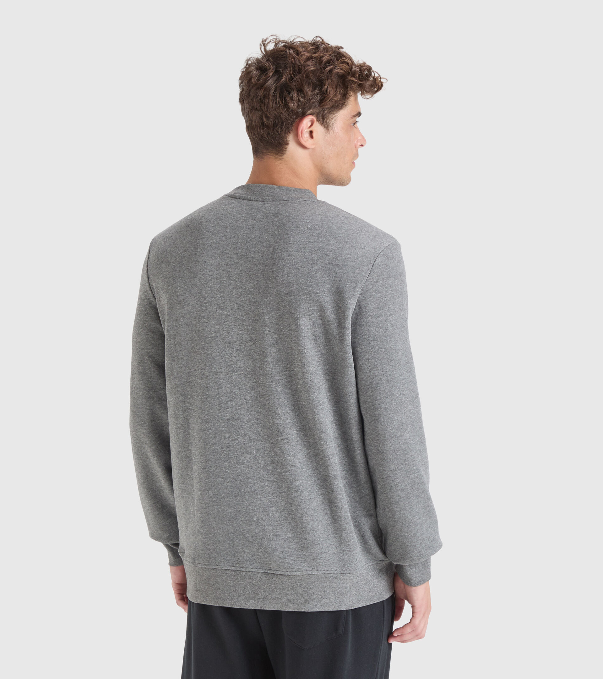 Sweat-shirt de sport - Homme SWEATSHIRT CREW CHROMIA GRIS FONCE MELANGE - Diadora