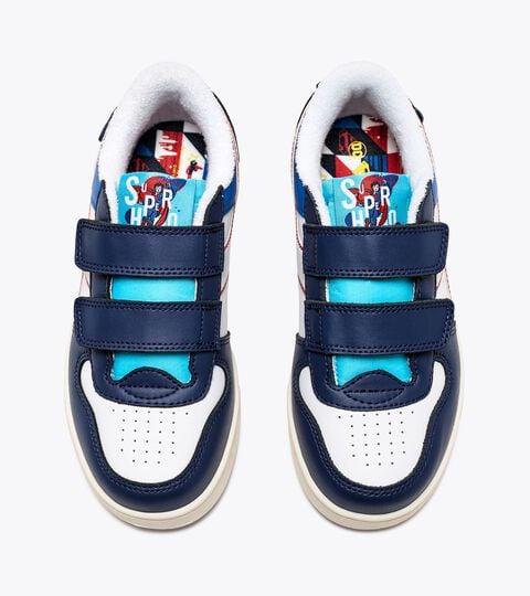 MAGIC BASKET LOW PS SUPERMAN, SALTIRE NAVY/WHITE Sports sneaker - Boys - 4 to 8 years old MAGIC BASKET LOW PS SUPERMAN SALTIRE NAVY/WHITE - Diadora