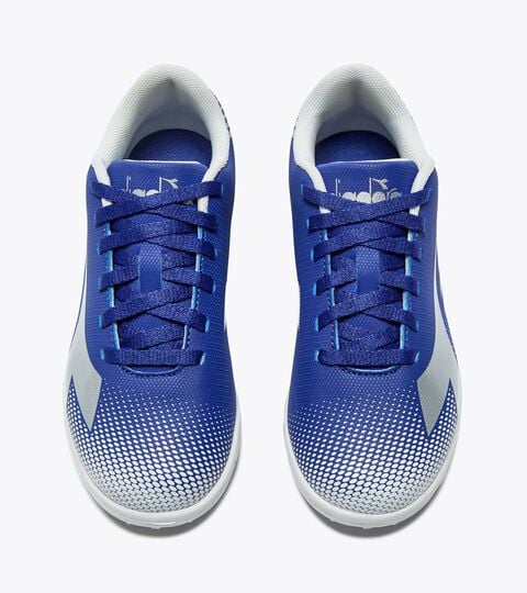 PICHICHI 8 TF JR, BLU/ARGENTO DD Chaussures de football pour terrains synthétiques - Junior
PICHICHI 8 TF JR BLU/ARGENTO DD - Diadora