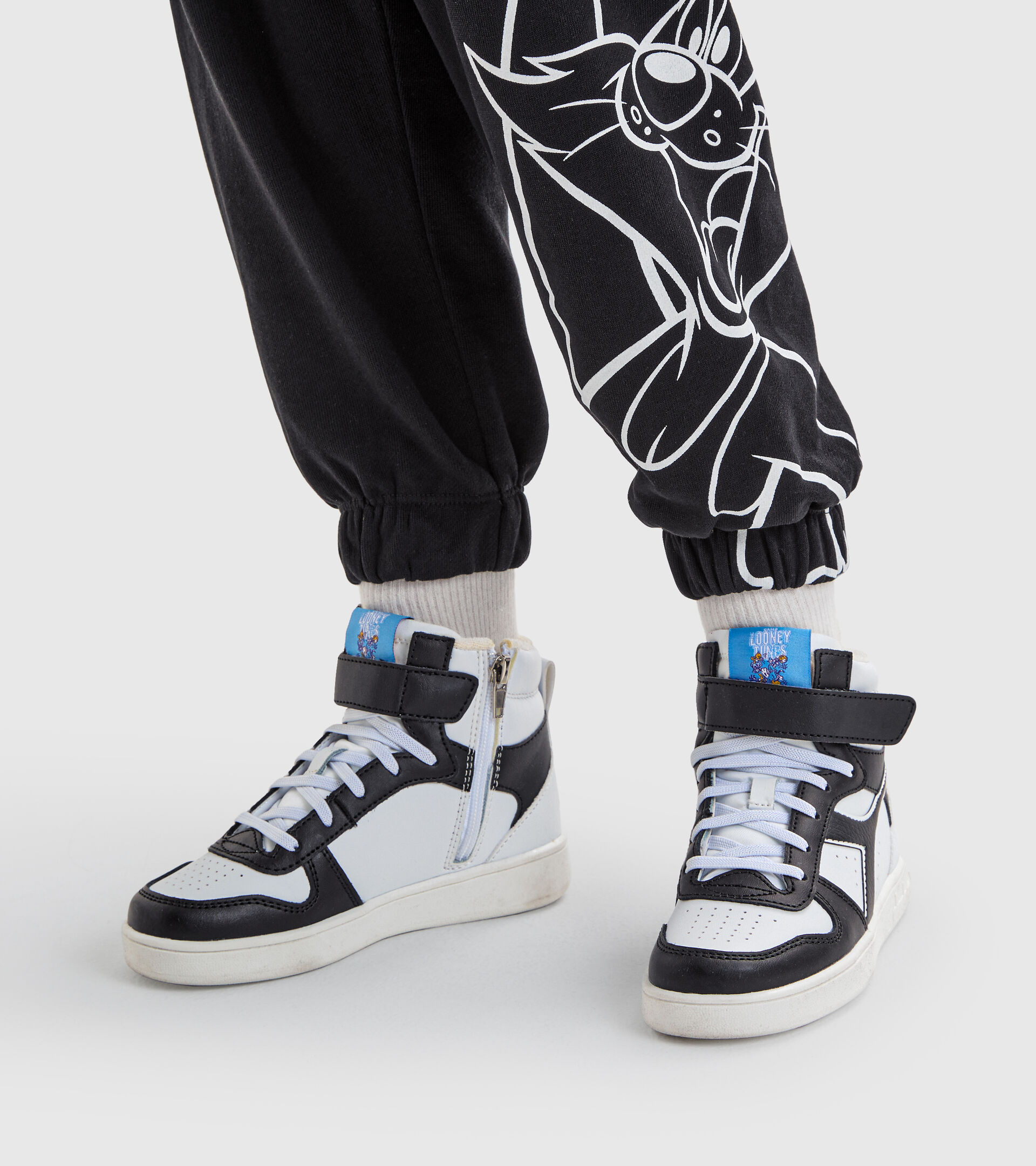 Sports shoes - Kids 4-8 years MAGIC BASKET MID SYLVESTER PS BLACK /WHITE - Diadora