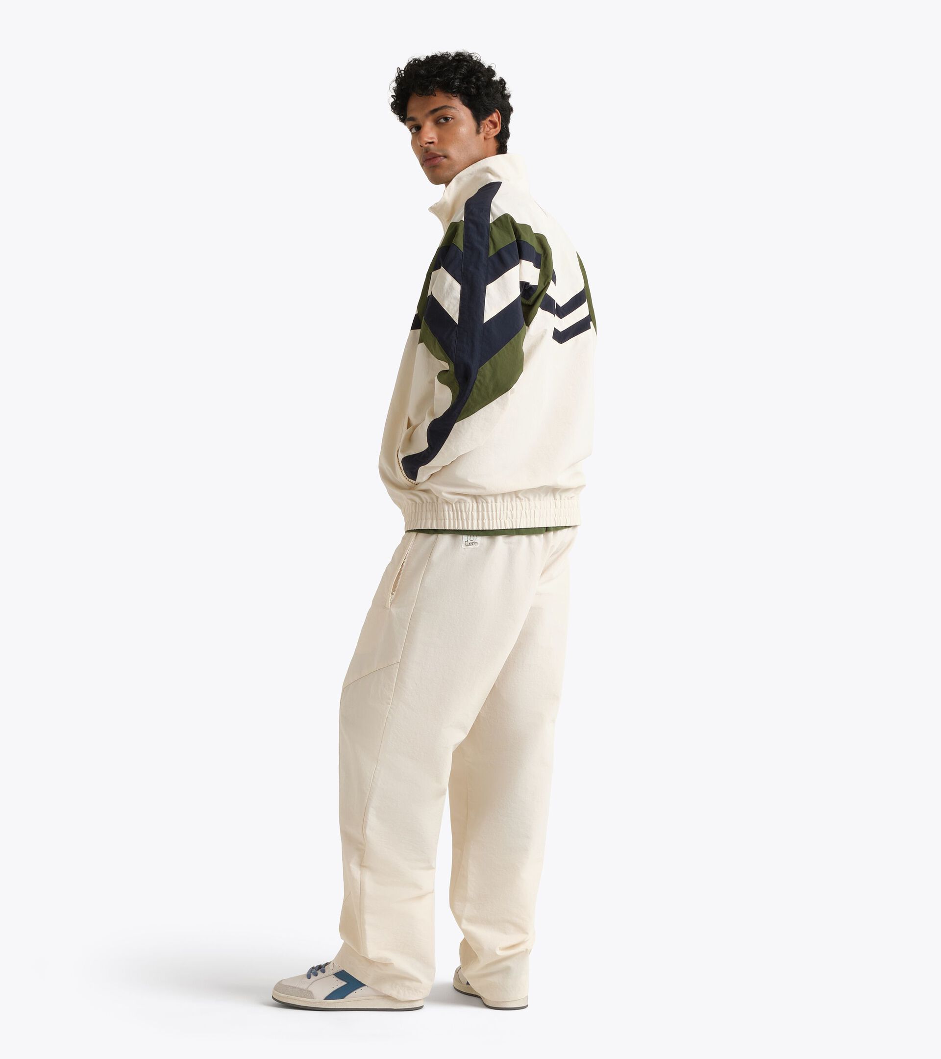 Legacy Track Pants - All-gender
 TRACK PANT LEGACY WHITE ALYSSUM - Diadora