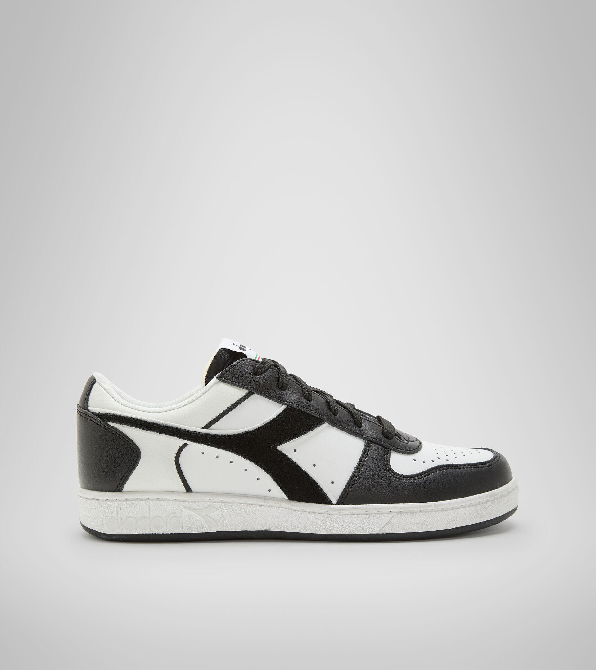 Zapatillas deportivas - Unisex MAGIC BASKET LOW ICONA LEATHER NEGRO/BLANCO - Diadora