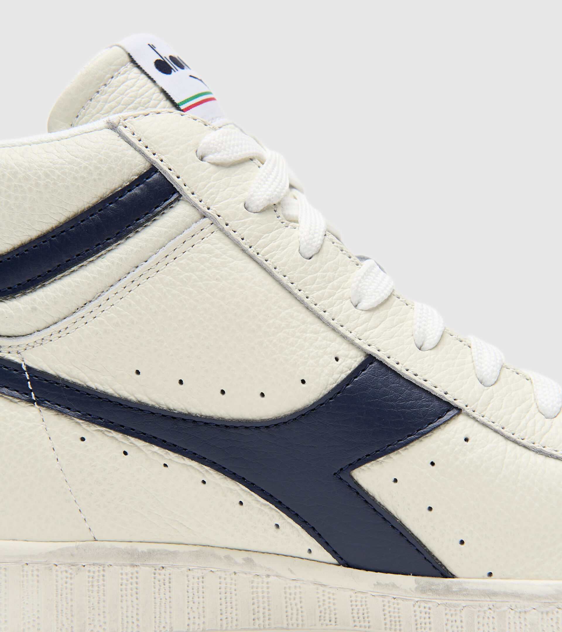 Sports shoes - Unisex GAME L HIGH WAXED WHITE/BLUE CASPIAN SEA - Diadora