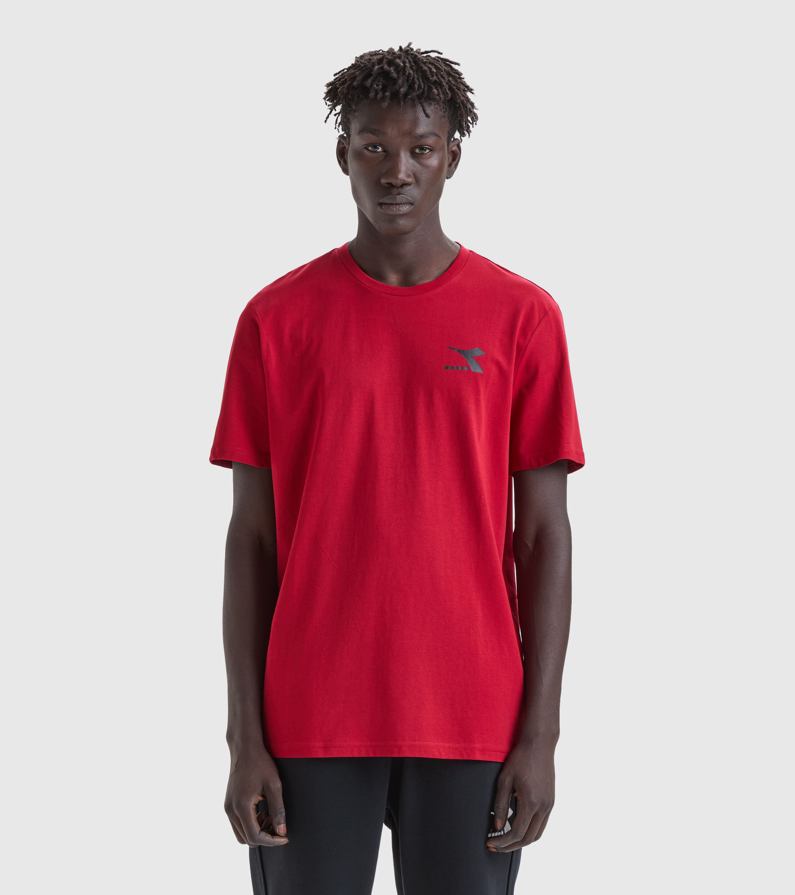Online sportswear best sale stores