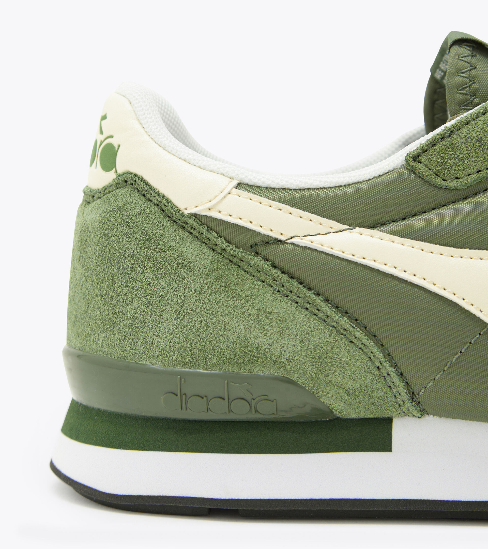 Chaussures de sportswear - Gender neutral CAMARO VERT OLIVINE/BLANC SOUPIR - Diadora
