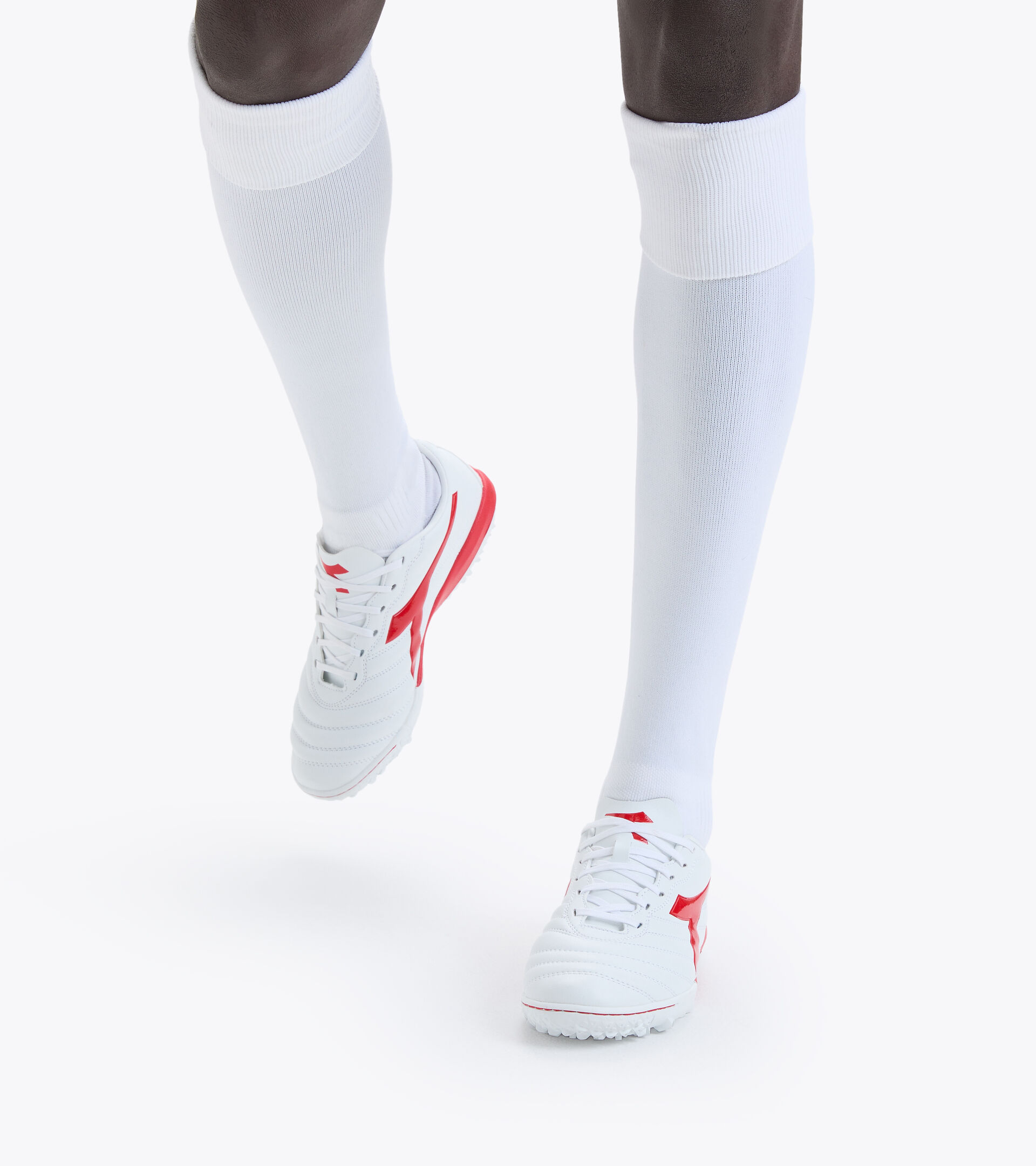 Futsal boot - Specific outsole for synthetic/hard ground BRASIL ELITE2 R TFR WHITE/MILANO RED - Diadora