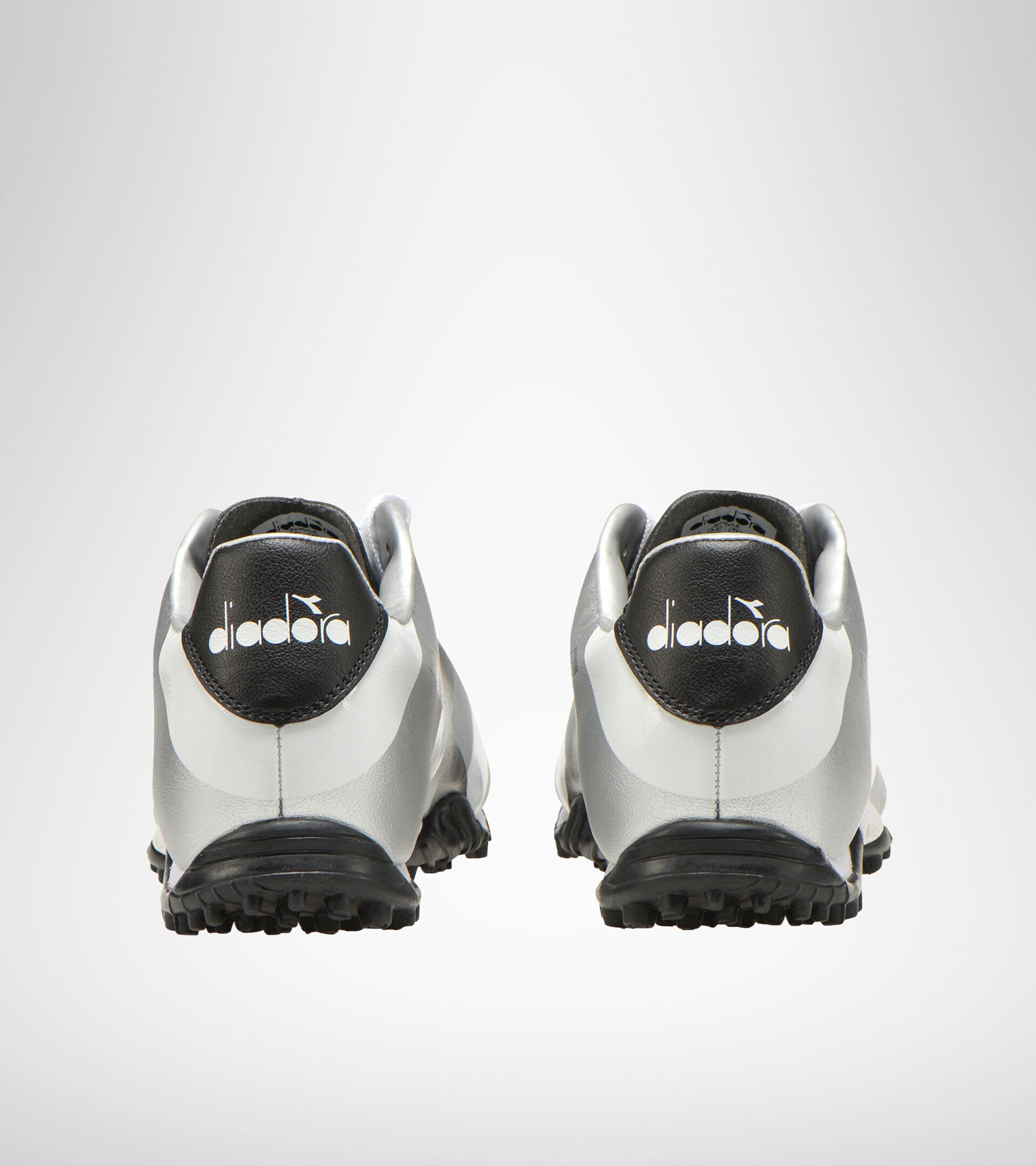 Hard ground and artificial turf football boot RAPTOR R TF WHITE/BLACK/SILVER DD - Diadora