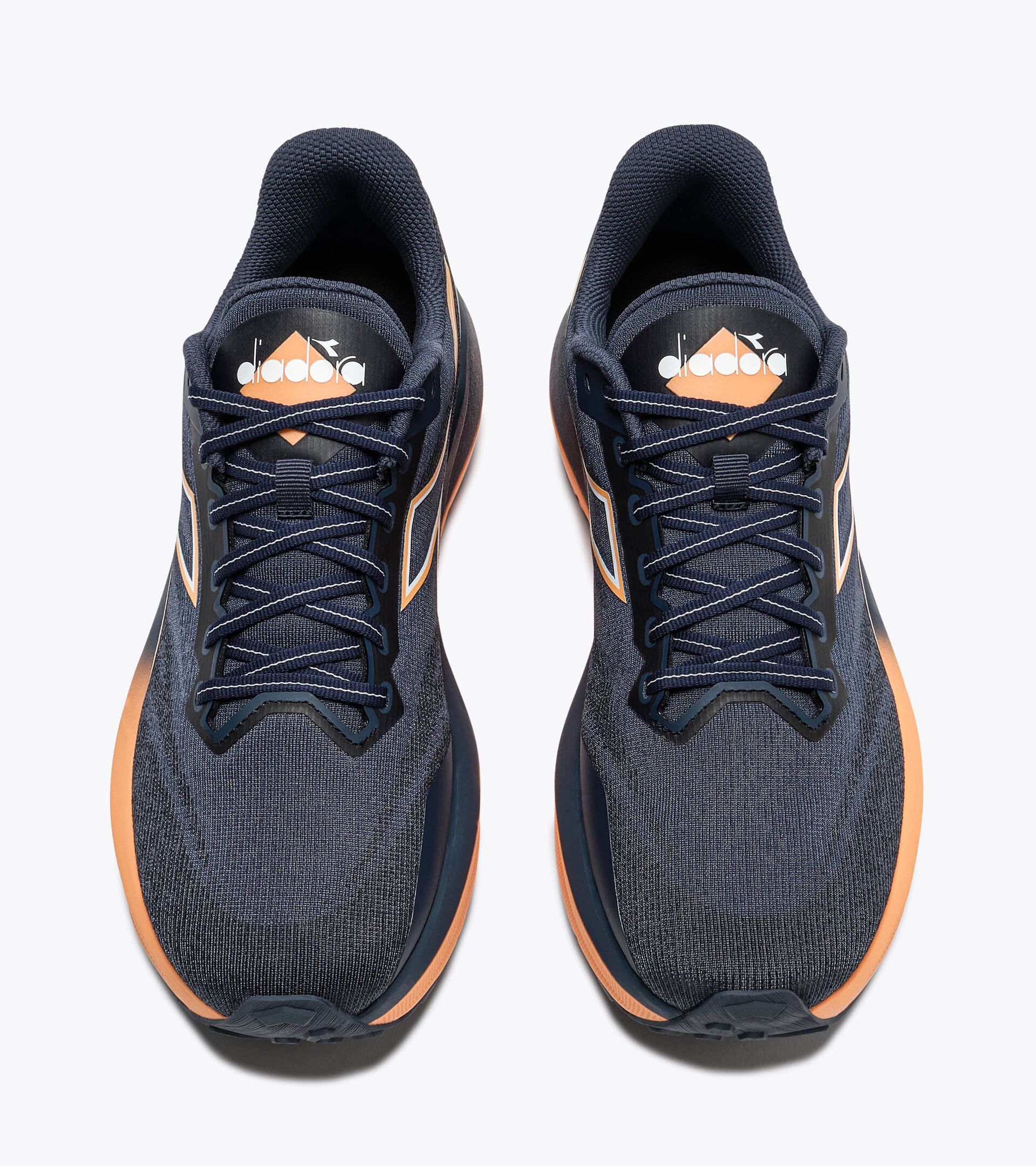 Running shoe - Stability, comfort and durability - All-gender
 NUCLEO 2 GR AFTER MIDNIGHT /PEACH COBBLER - Diadora