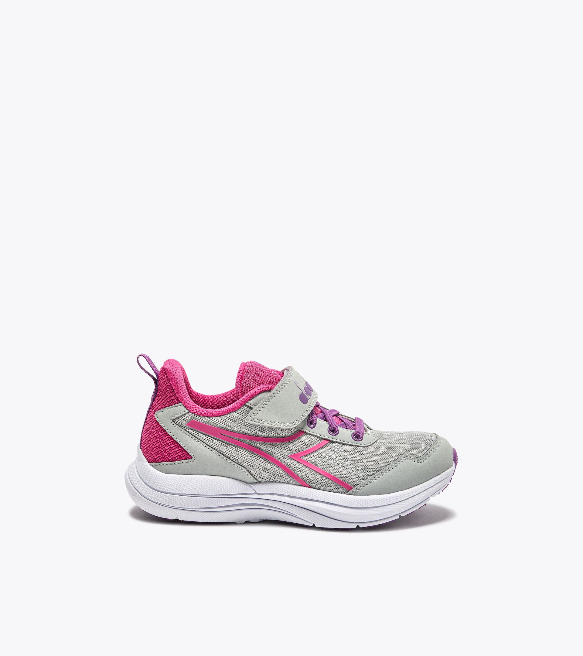 Running shoe - Double lacing system - Junior
 SNIPE 2 JR SILVER DD/PINK SHOCKING - Diadora