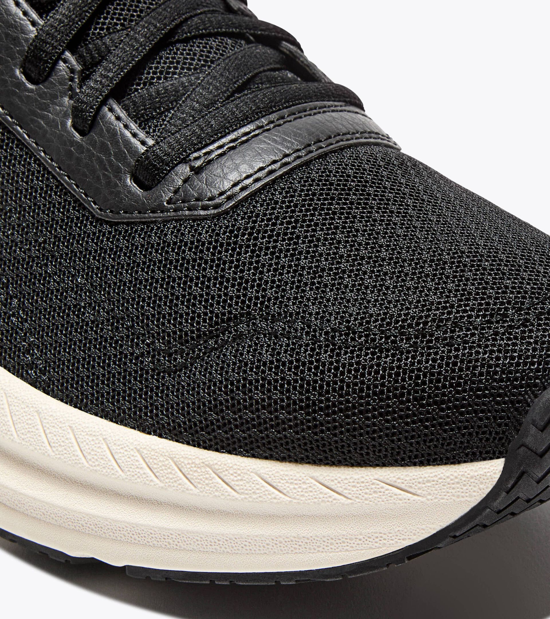 Walking shoe - Men’s PASSO 5 BLACK/WHISPER WHITE - Diadora