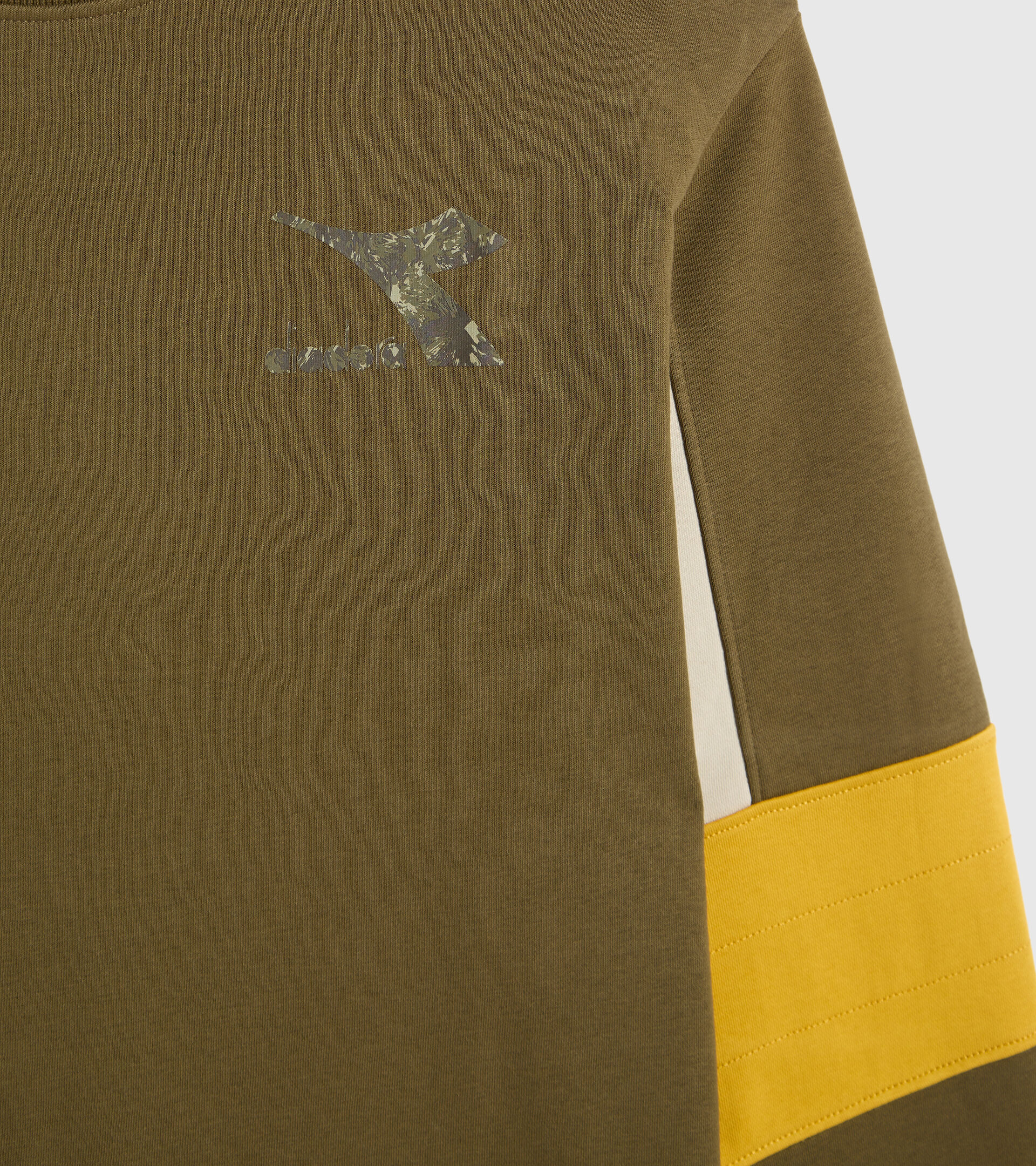 Crew-neck sweatshirt - Men SWEATSHIRT CREW SHIELD OLIVE GREEN - Diadora