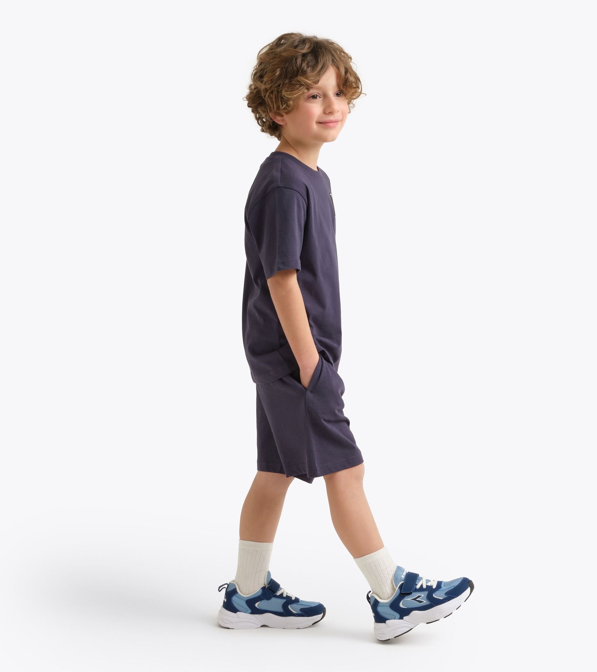 Conjunto deportivo - Camiseta y pantal&oacute;n corto - Ni&ntilde;o
 JB. SET ESS. SPORTS II SS AZUL NOCHE - Diadora