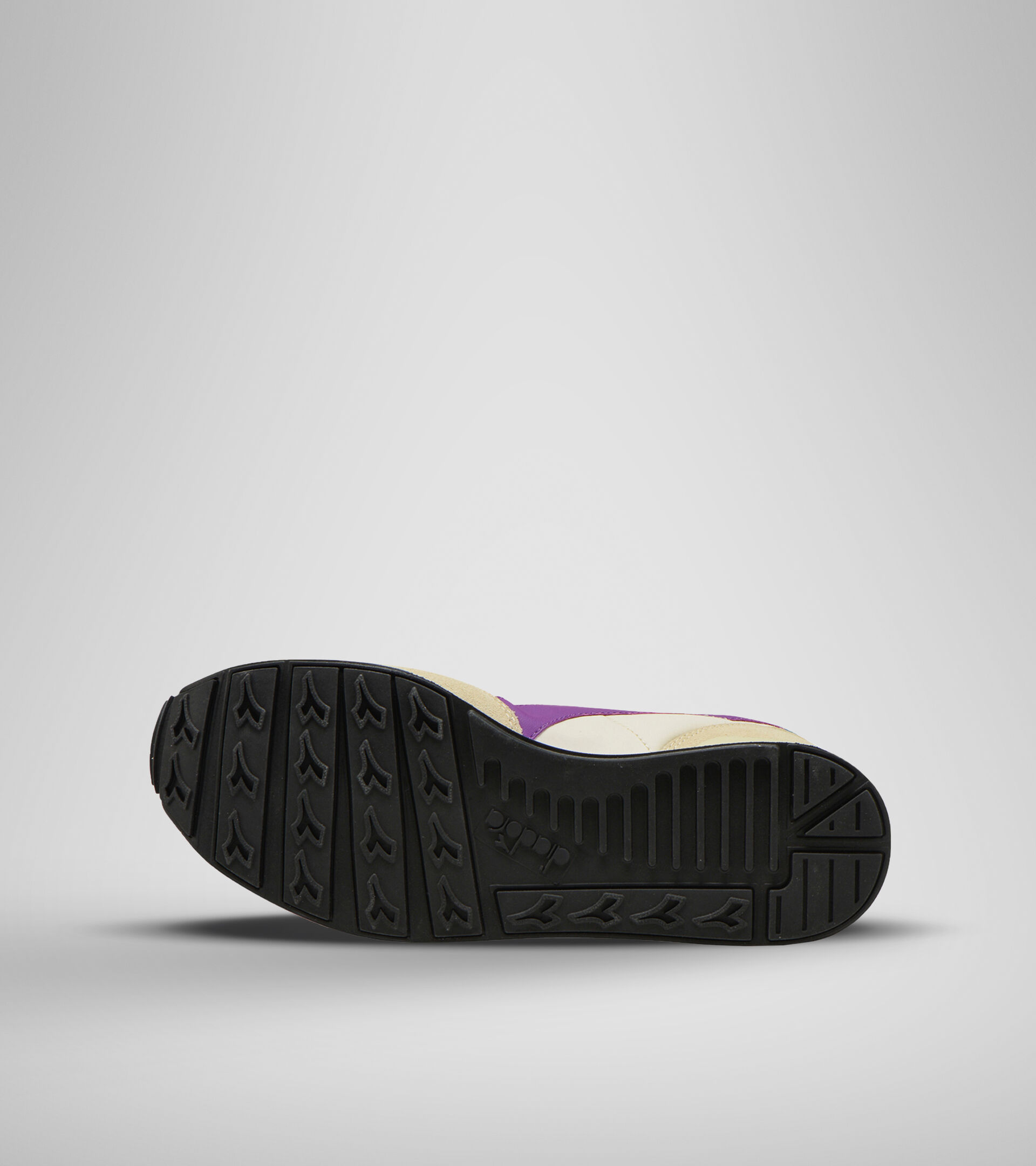 Footwear Sportswear UNISEX CAMARO OUTDOOR BLANCA OSTRA Diadora