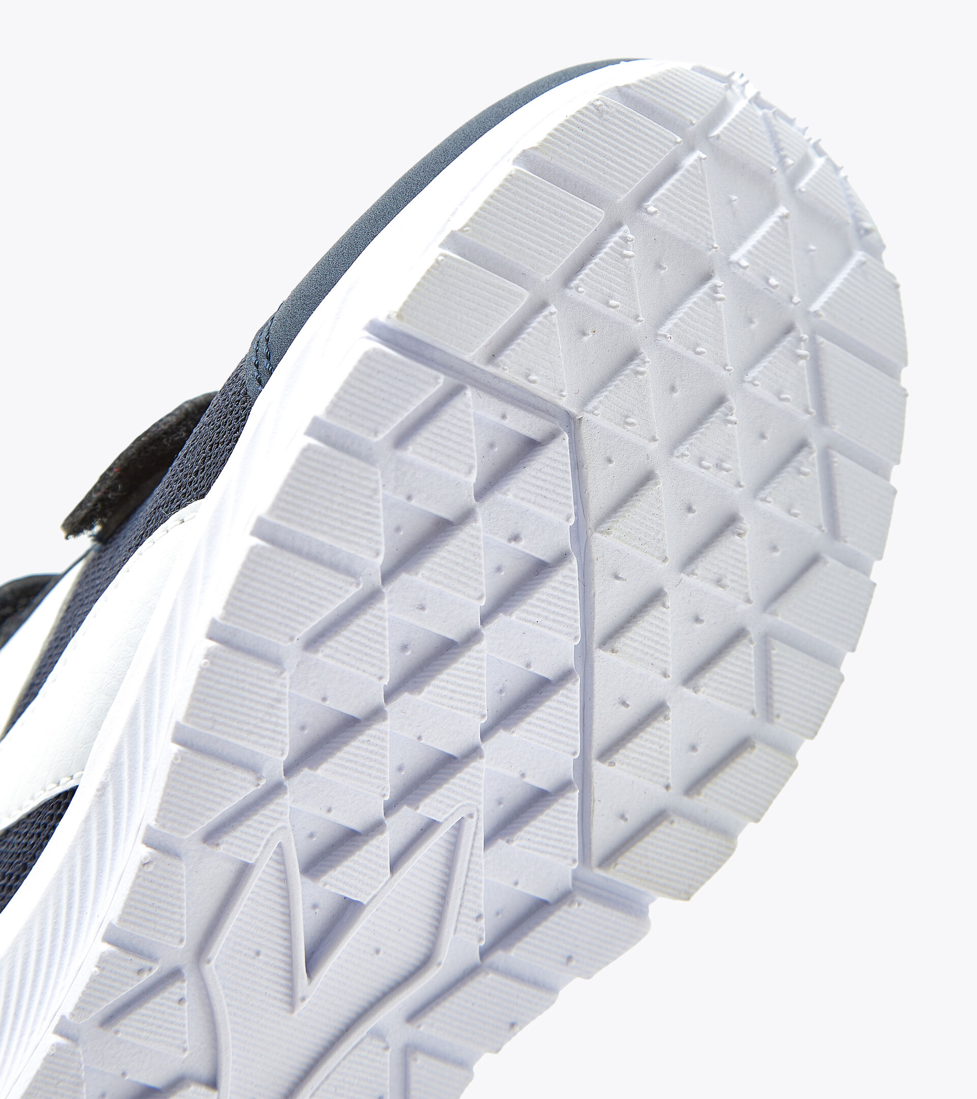 Junior running shoes - Unisex FALCON 2 JR V BLUE CORSAIR/WHITE - Diadora