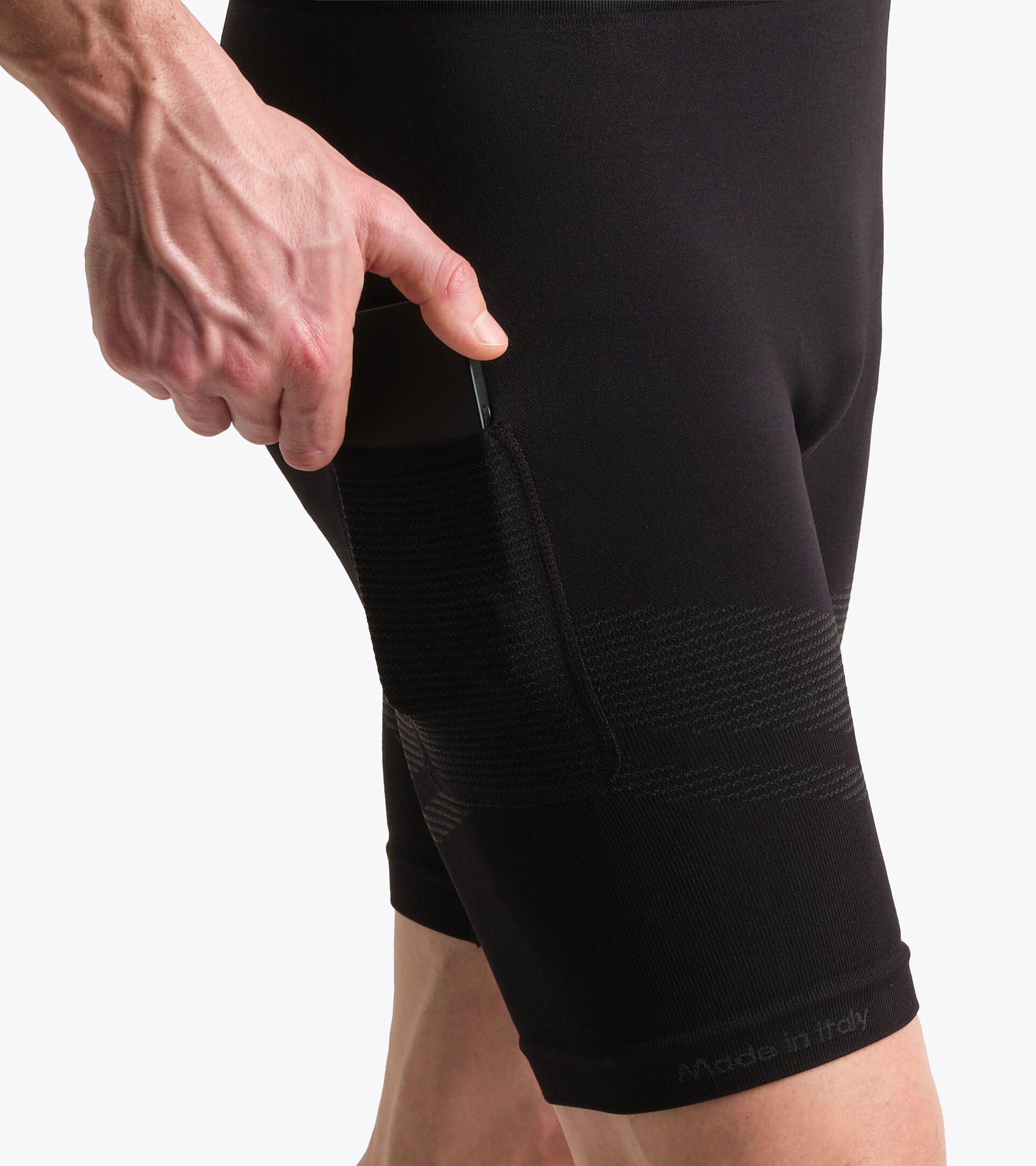 Pantalones cortos t&eacute;cnicos para termorregulaci&oacute;n -  Running - Hombre SHORTS STRATOUNO NEGRO - Diadora