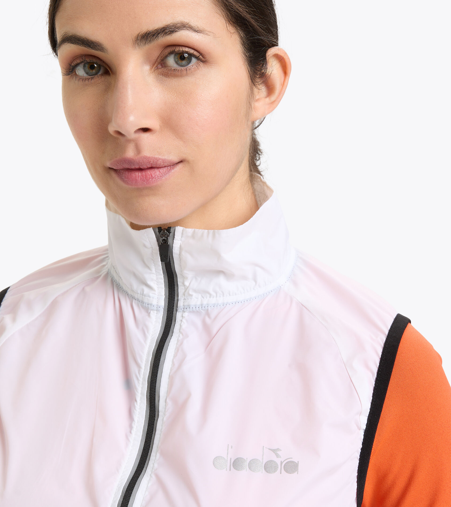 Chaleco running mujer Loffler Windstopper Superlite RUNKD online running  store