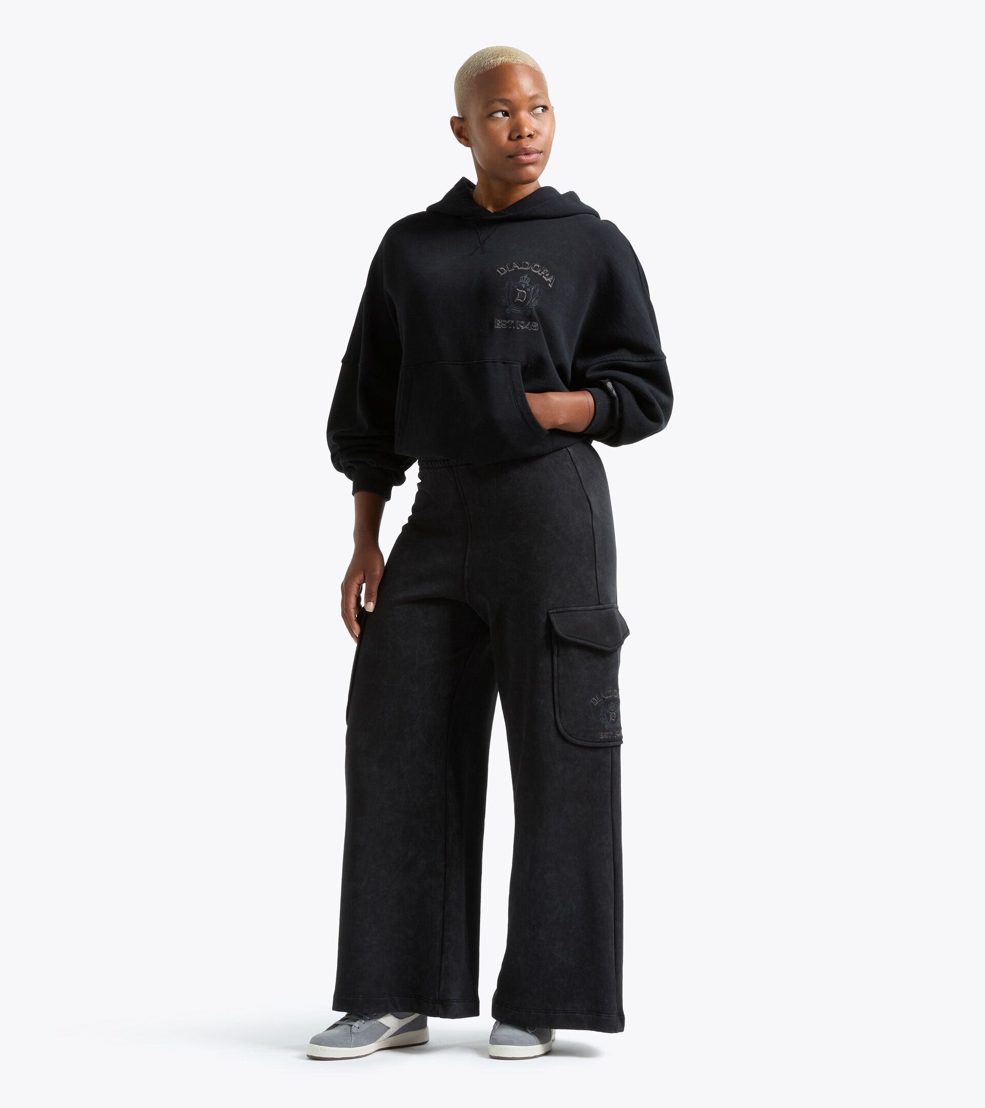 Trousers - Regular fit - Women's L. CARGO PANTS AVENUE LAB BLACK COAL - Diadora