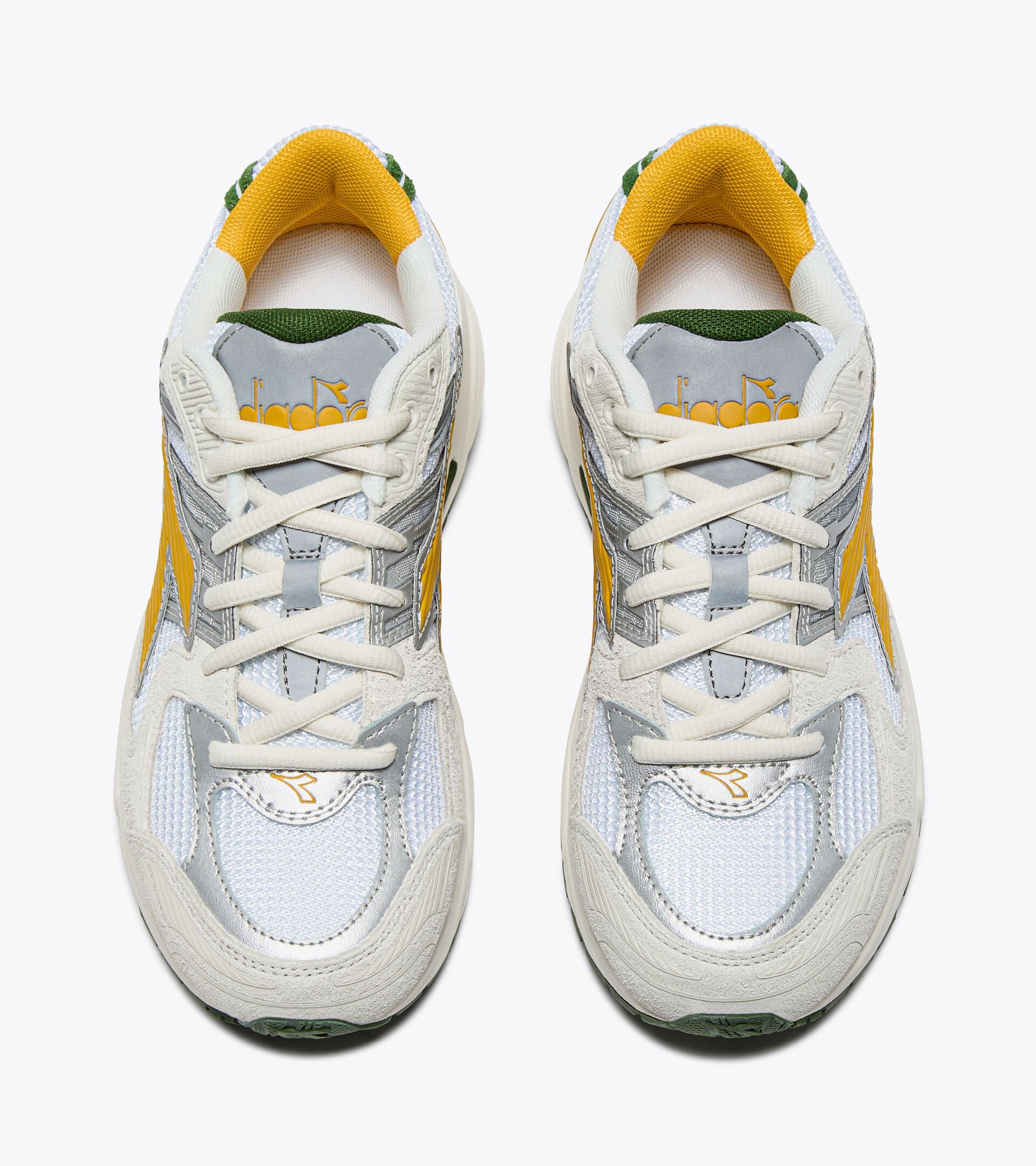 Sports sneakers - All-Gender MYTHOS STAR WHITE/BANANA/FOREST ELF - Diadora