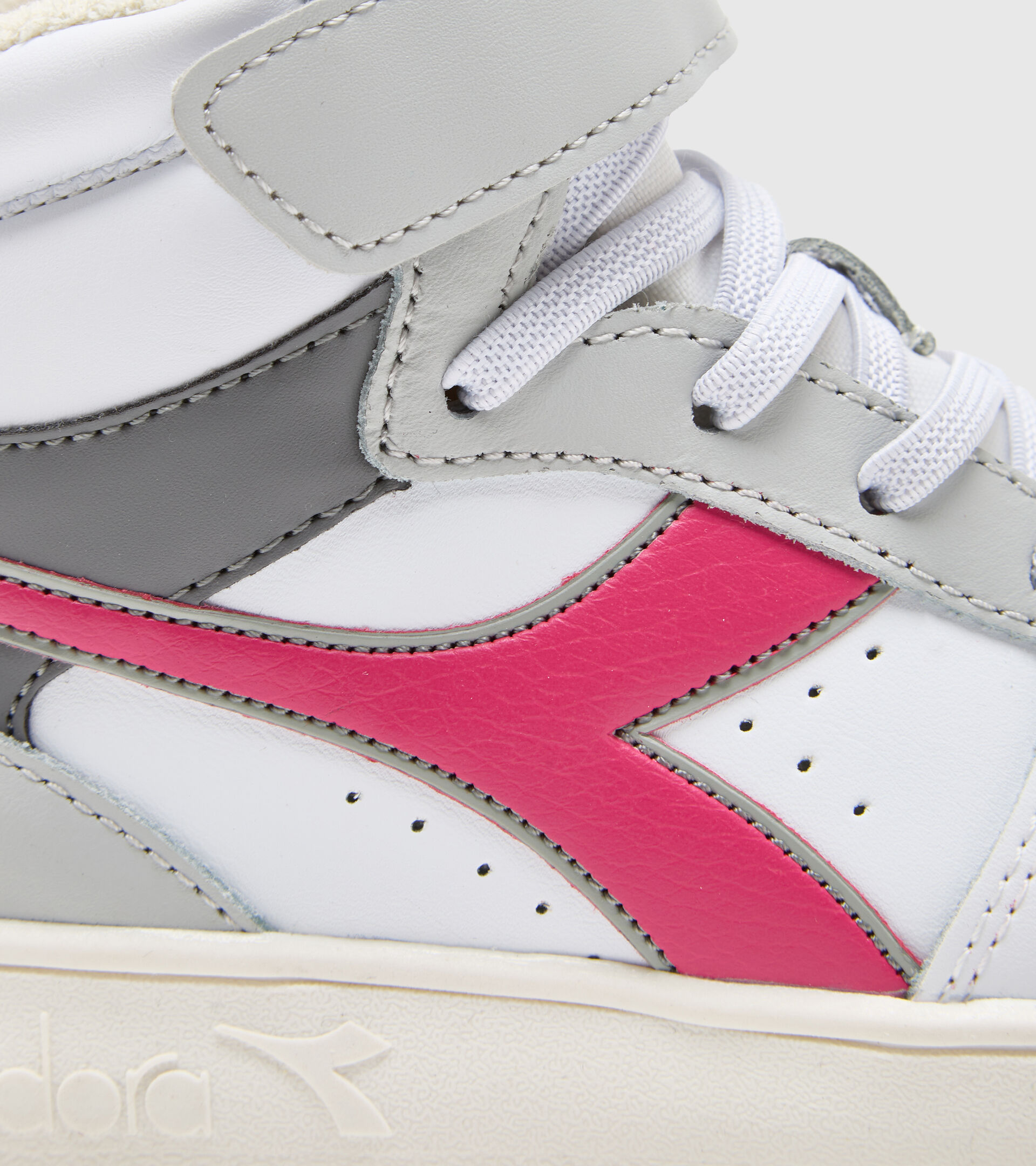 Sports shoes - Kids 4-8 years MAGIC BASKET MID PS WHT/FROST GRY/RASPBERRY SORBET - Diadora