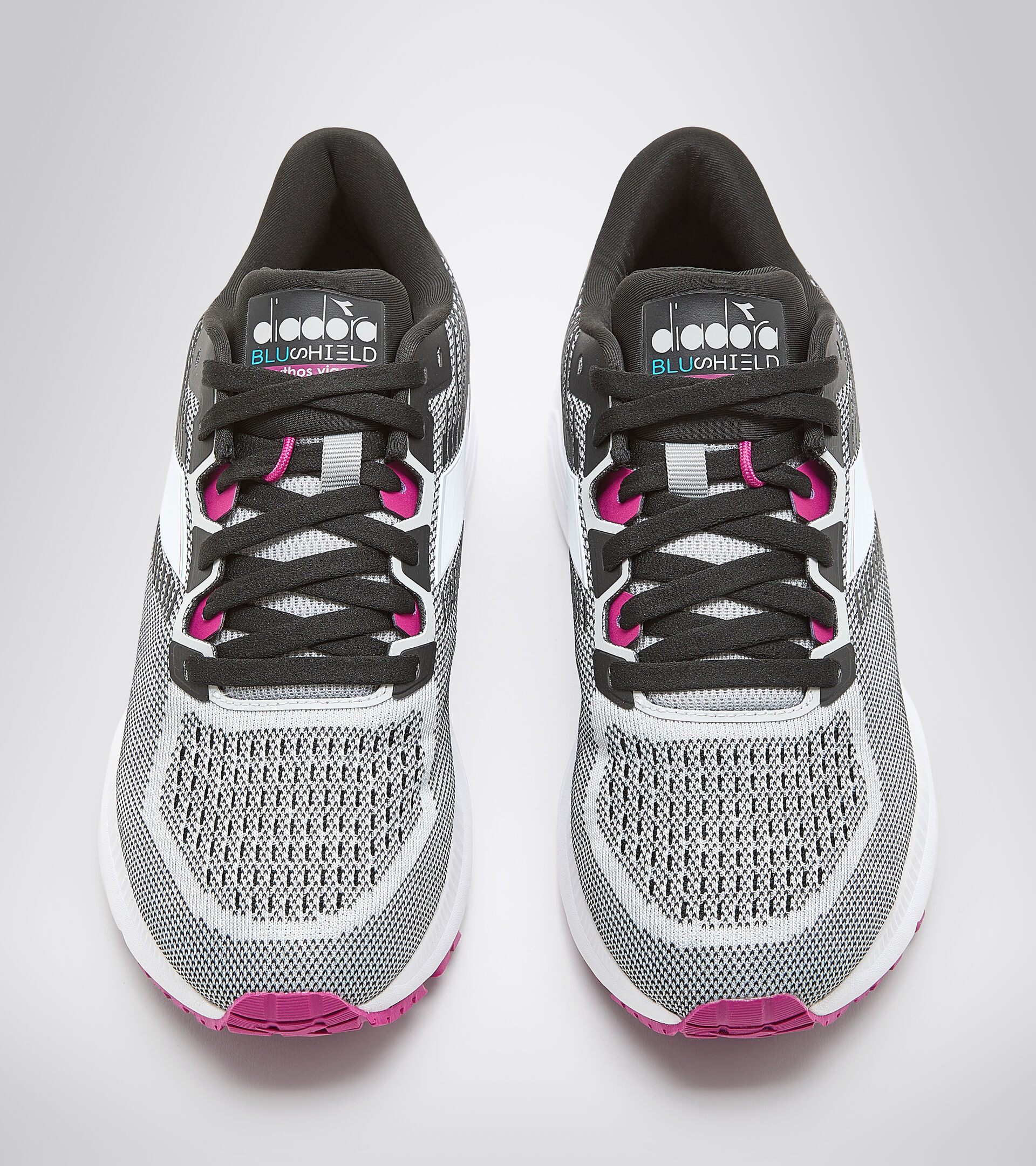 Running shoes - Women MYTHOS BLUSHIELD VIGORE W SILVER DD/BLACK/WHITE - Diadora
