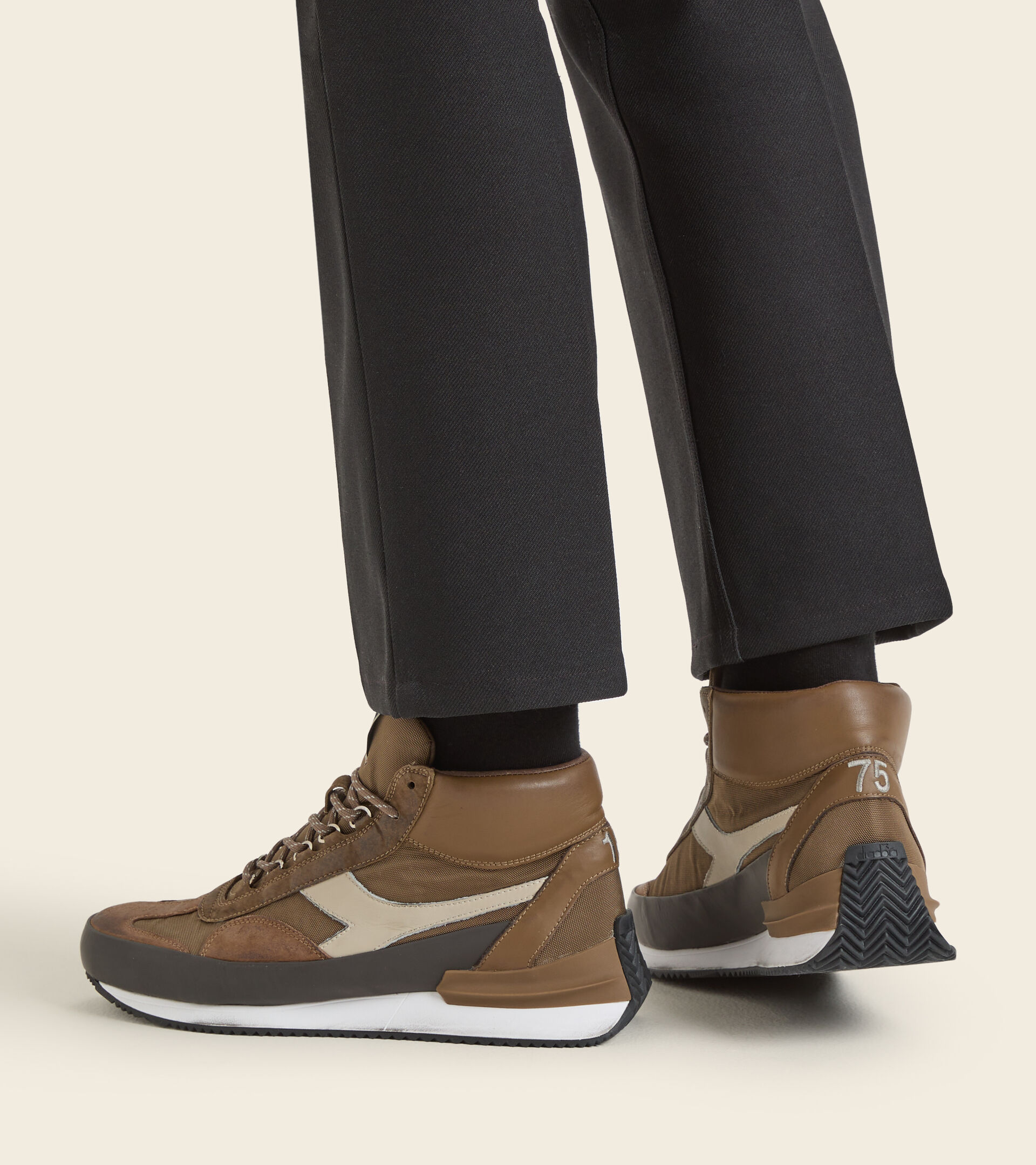 null EQUIPE MID MAD NUBUCK SW BROWN ANTELOPE - Diadora