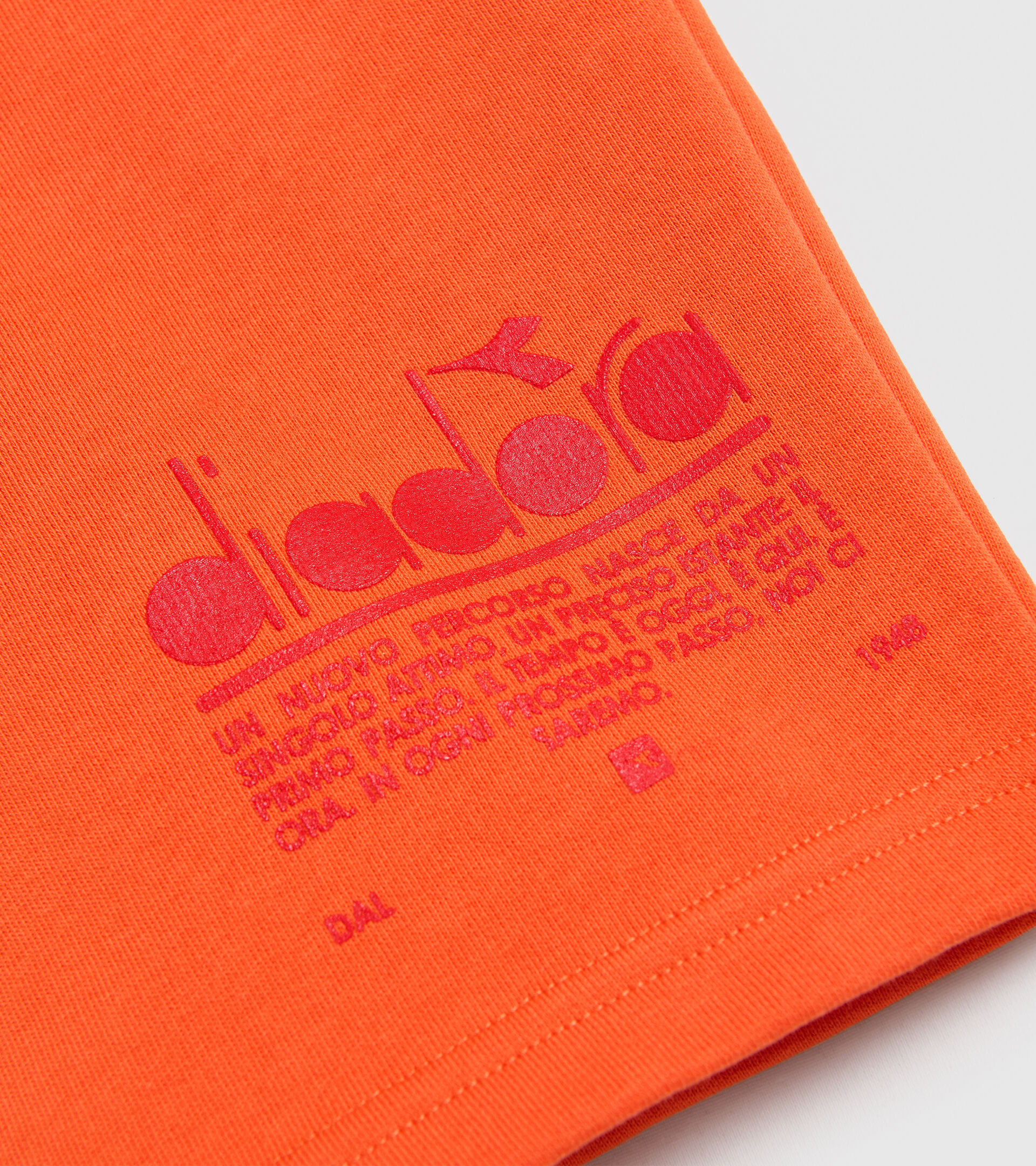 Bermudas de algodón - Unisex BERMUDA MANIFESTO NARANJA BERMELLON - Diadora