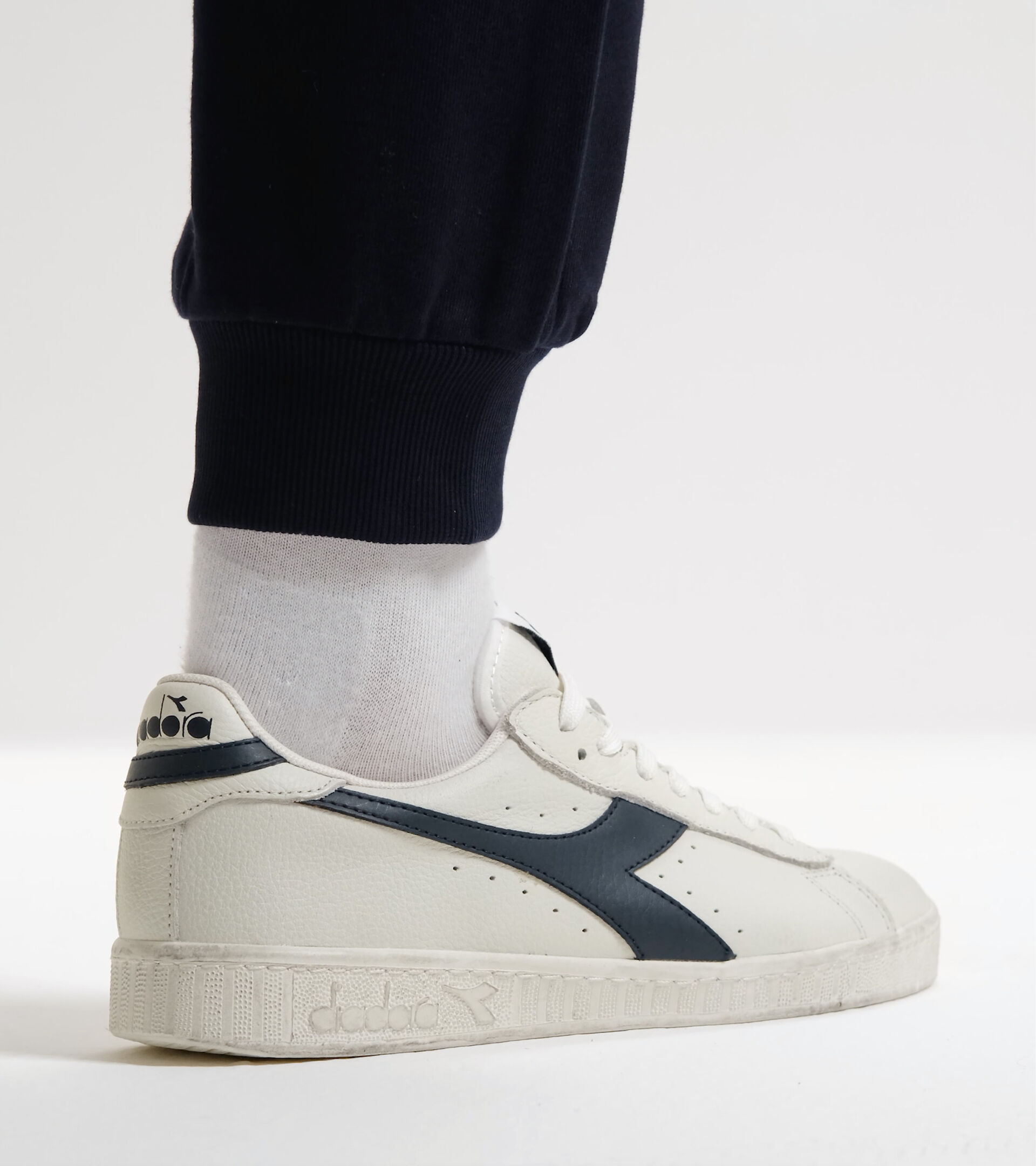 Scarpa sportiva - Unisex GAME L LOW WAXED BIANCO/BLU MAR CASPIO - Diadora