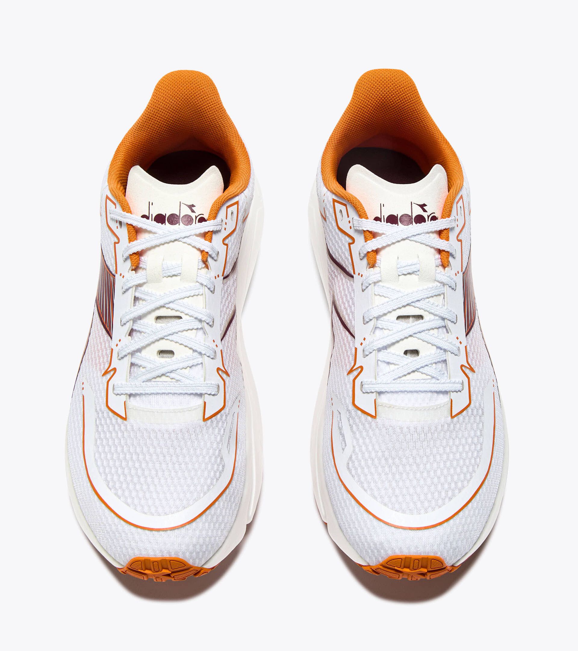 Running shoe - Lightness and reactivity - Men&rsquo;s FREQUENZA 2 WHITE/MAROON BANNER - Diadora