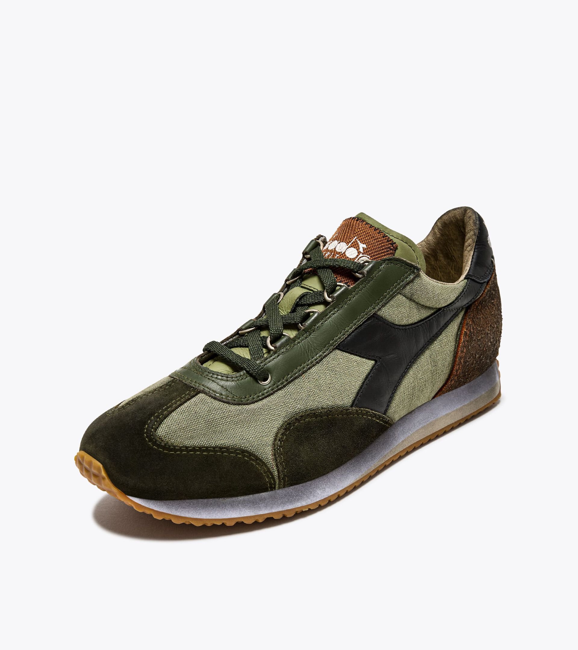 Heritage leather sneaker - All-Gender
EQUIPE DIRTY SW EVO SAGE GREEN - Diadora