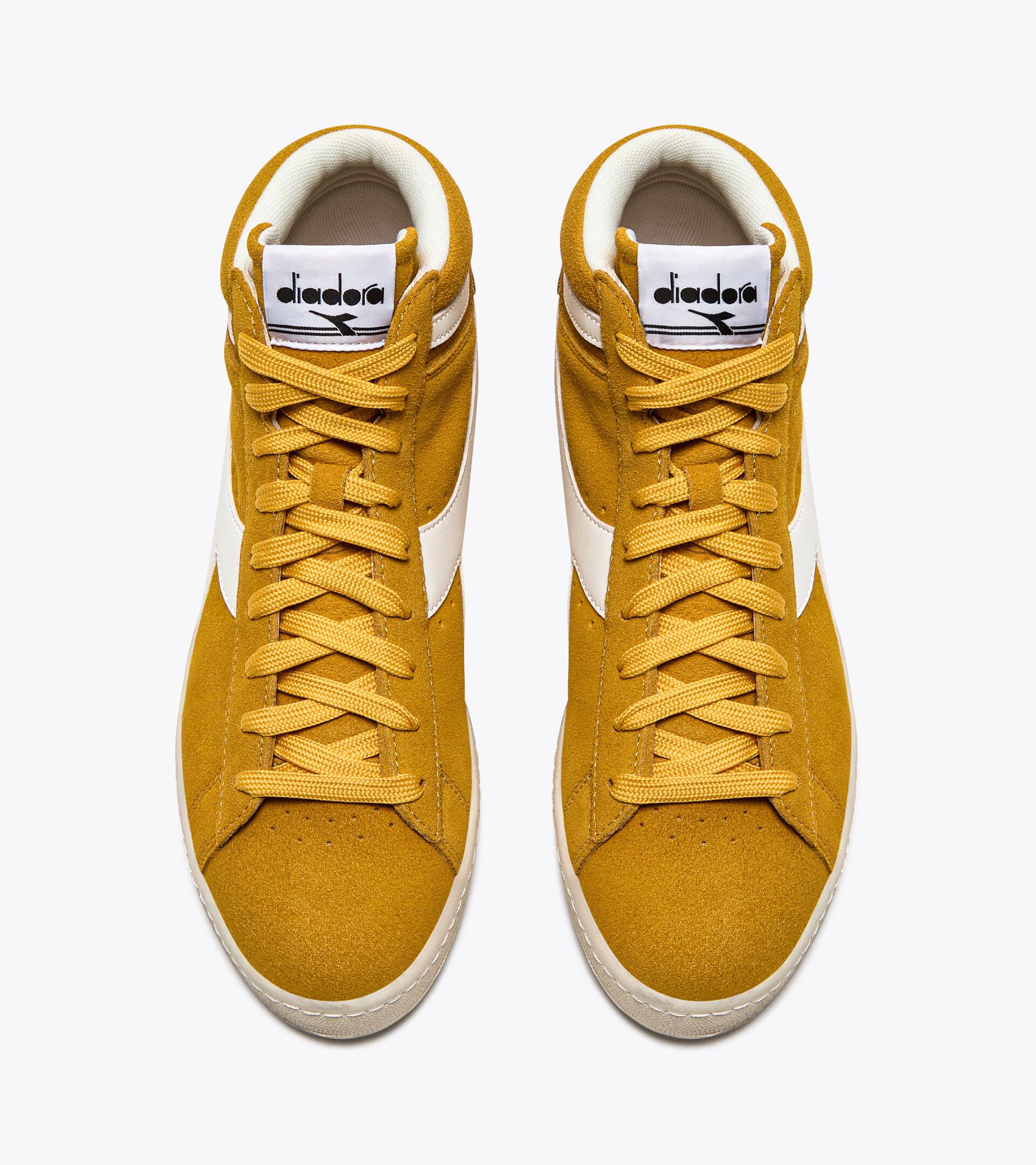 Sporty sneakers - Gender neutral GAME L HIGH SUEDE WAXED YELLOW OCHRE - Diadora
