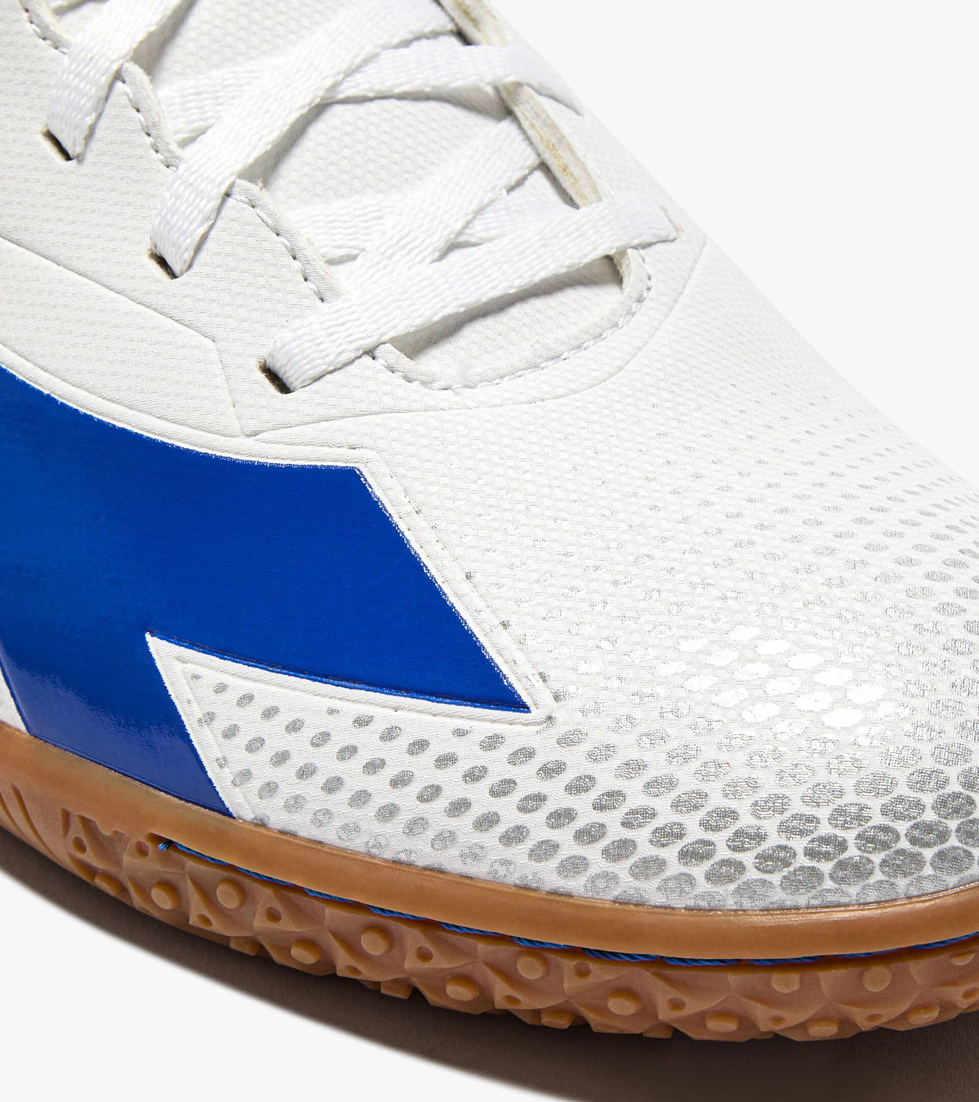 Indoor court calcio boots - Men’s PICHICHI 8 IDR WHITE/ROYAL - Diadora
