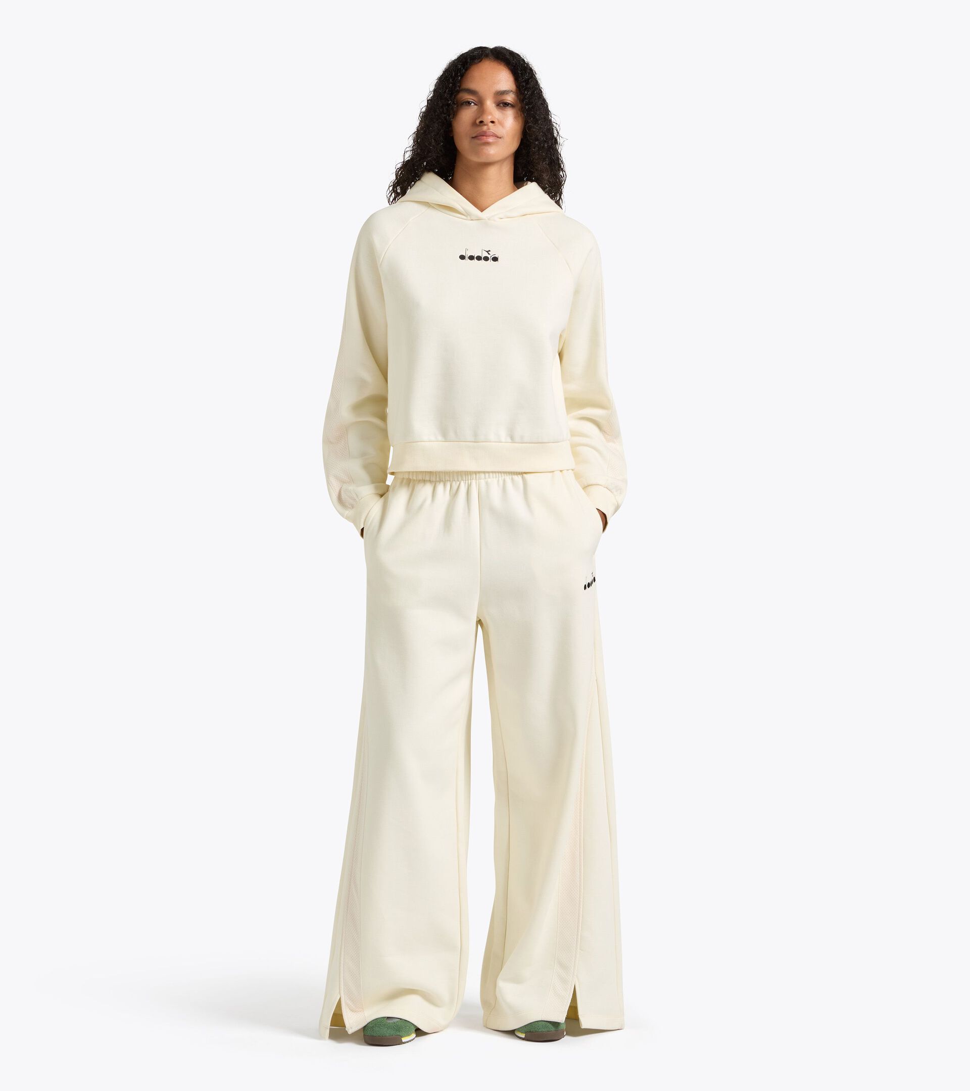 Sweatshirt mit Kapuze - Regular Fit - Damen L. HOODIE LOGO (BR) WISPERN WEISS - Diadora