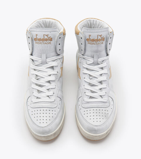 MI BASKET USED, BIANCO/BEIGE Chaussures Heritage - Unisexe MI BASKET USED BIANCO/BEIGE - Diadora