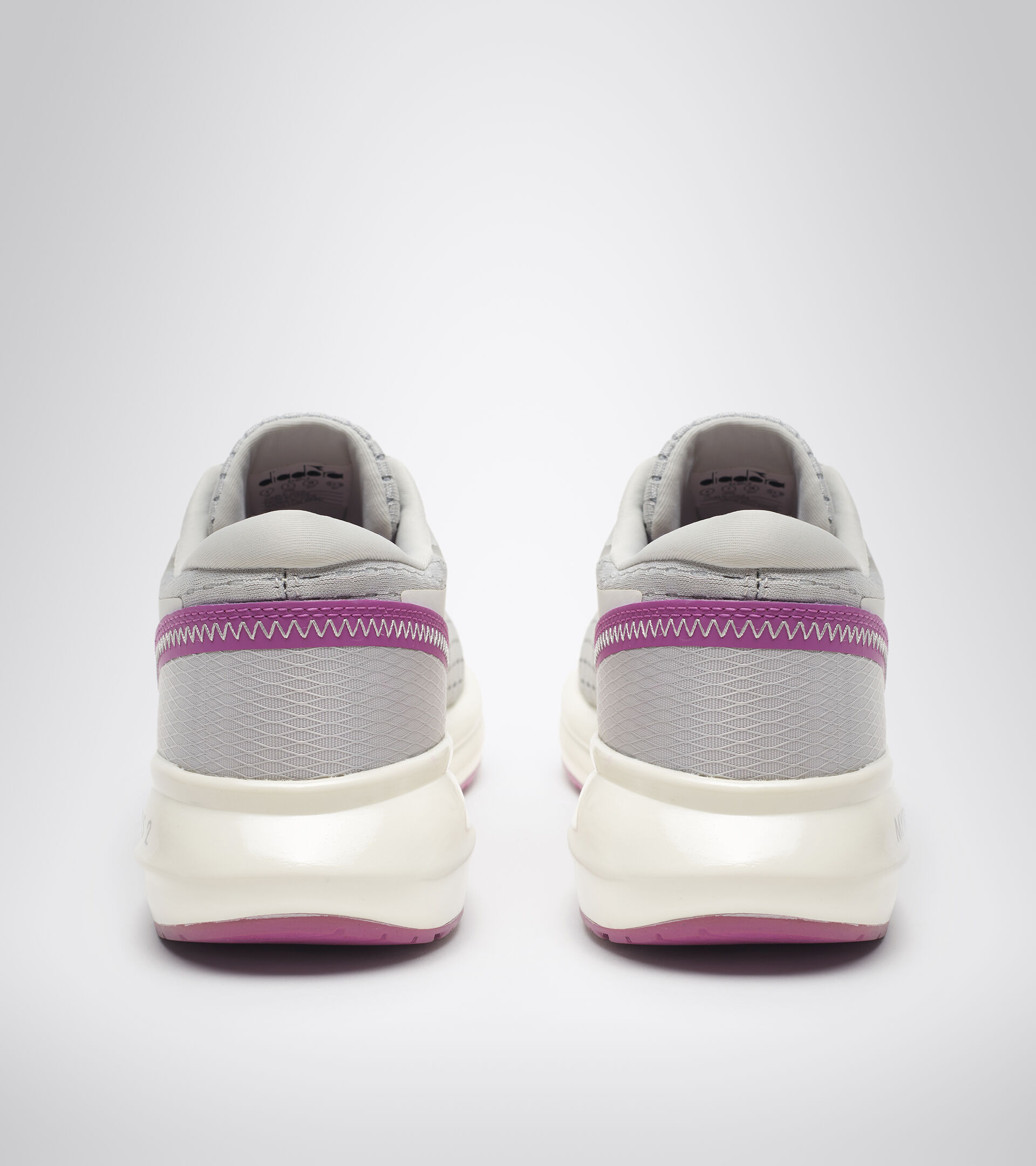 Chaussures de running - Femme MYTHOS MDS 2 W ARGENTO DD/BIANCO - Diadora