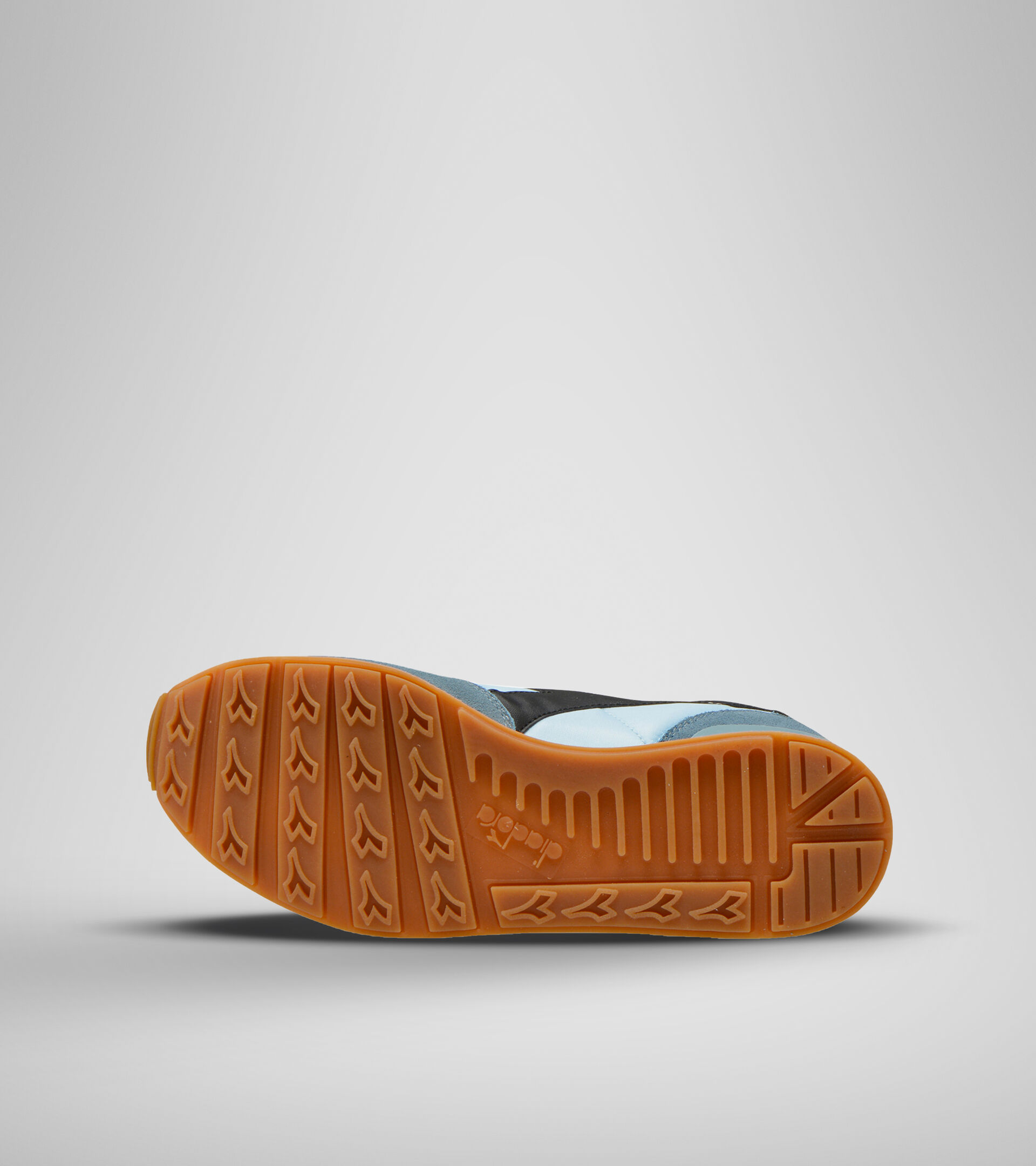 Footwear Sportswear UNISEX CAMARO GRIS ARONA/AZL LUZ DE ESTRELLA Diadora
