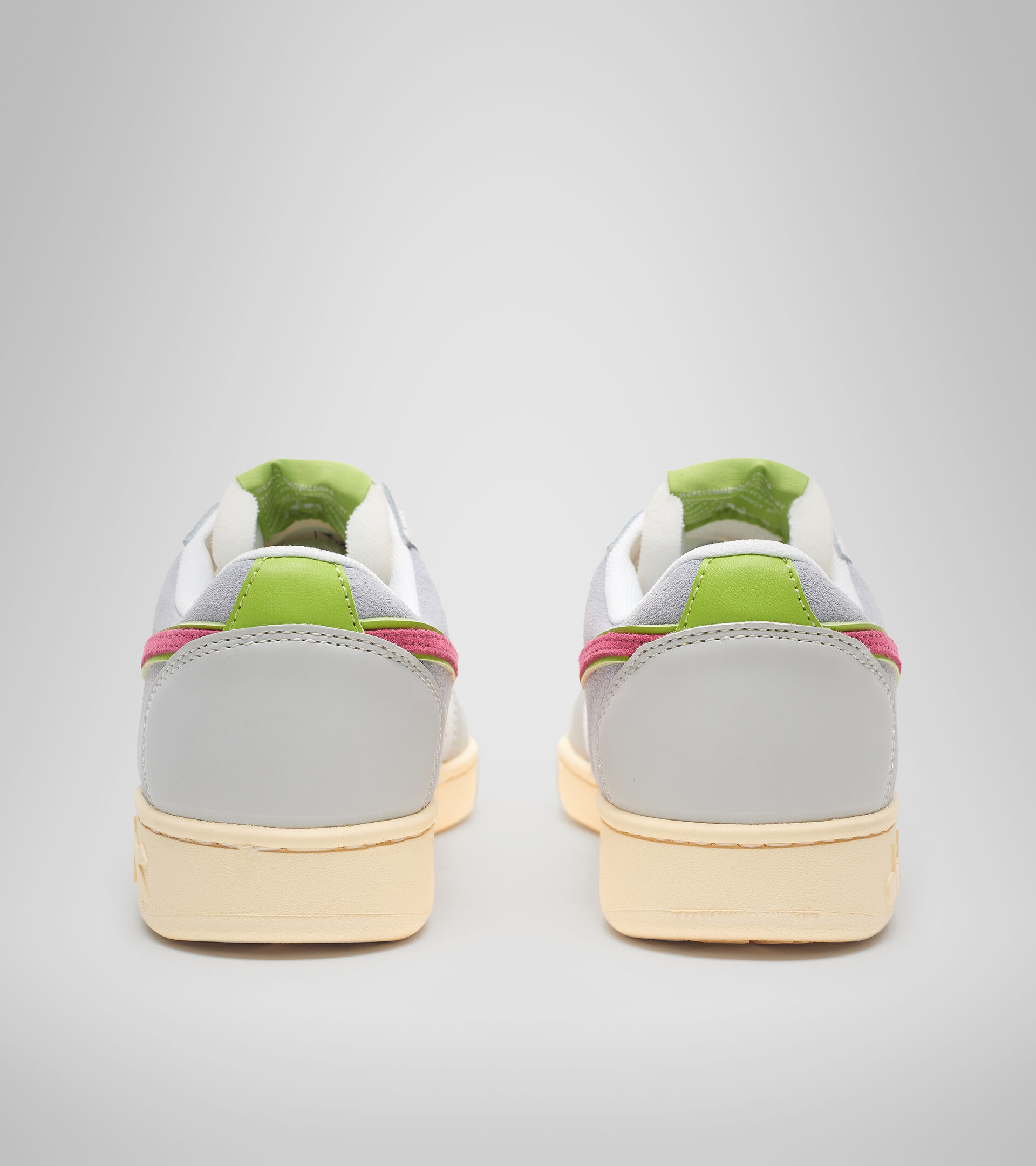 Sports shoes - Women MAGIC BASKET LOW WN WHITE/LUNAR ROCK - Diadora