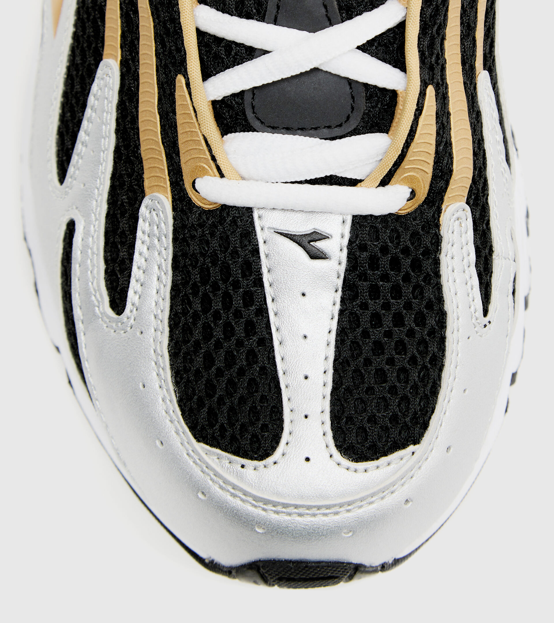 Sports shoe - Unisex MYTHOS PROPULSION 280 BLACK/GOLD - Diadora