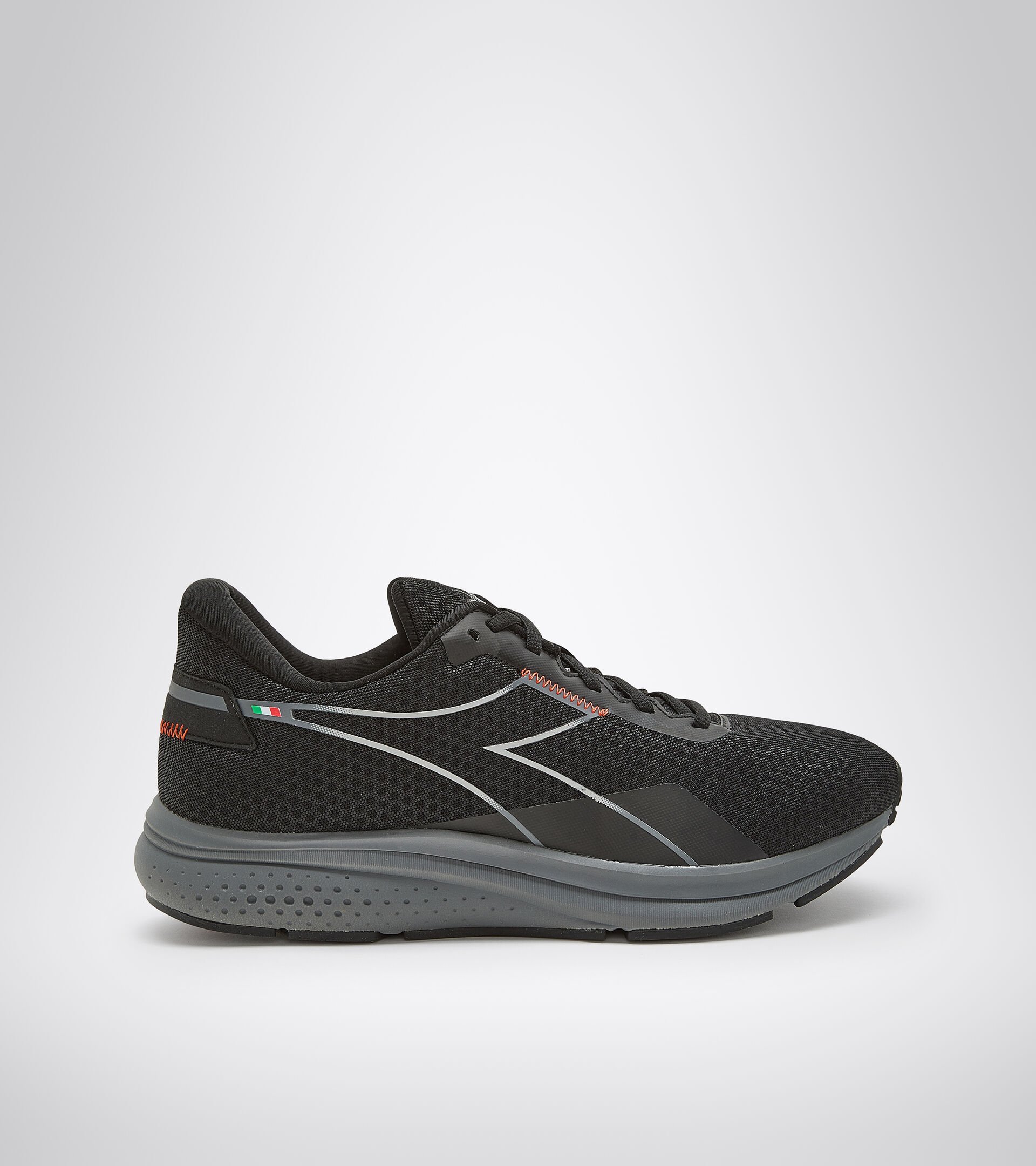 Running shoes - Men PASSO 2 BLACK/STEEL GRAY - Diadora