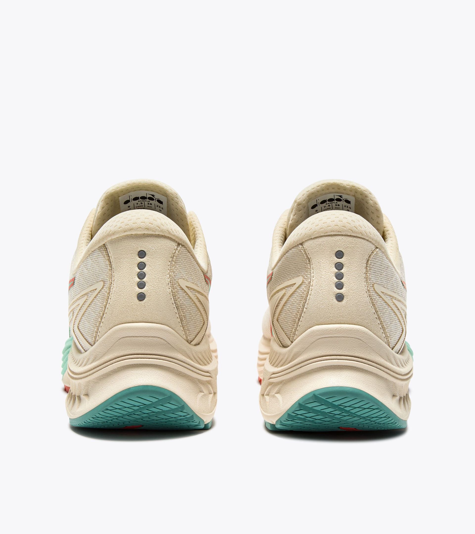 Running shoe - Cushioning and protection - Women’s MYTHOS BLUSHIELD 10 VORTICE W WHISPER WHITE/YUCCA - Diadora