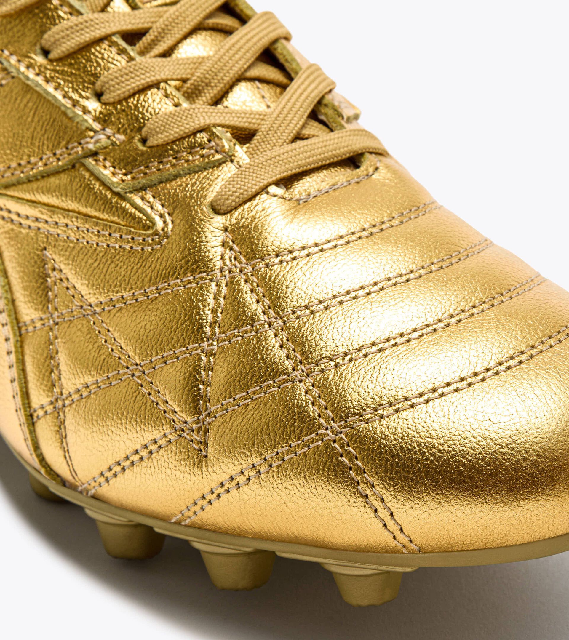 Scarpa da calcio Made In Italy per terreni compatti - Uomo
 M.WINNER  ITA OG 94 LT+  MDPU ORO - Diadora