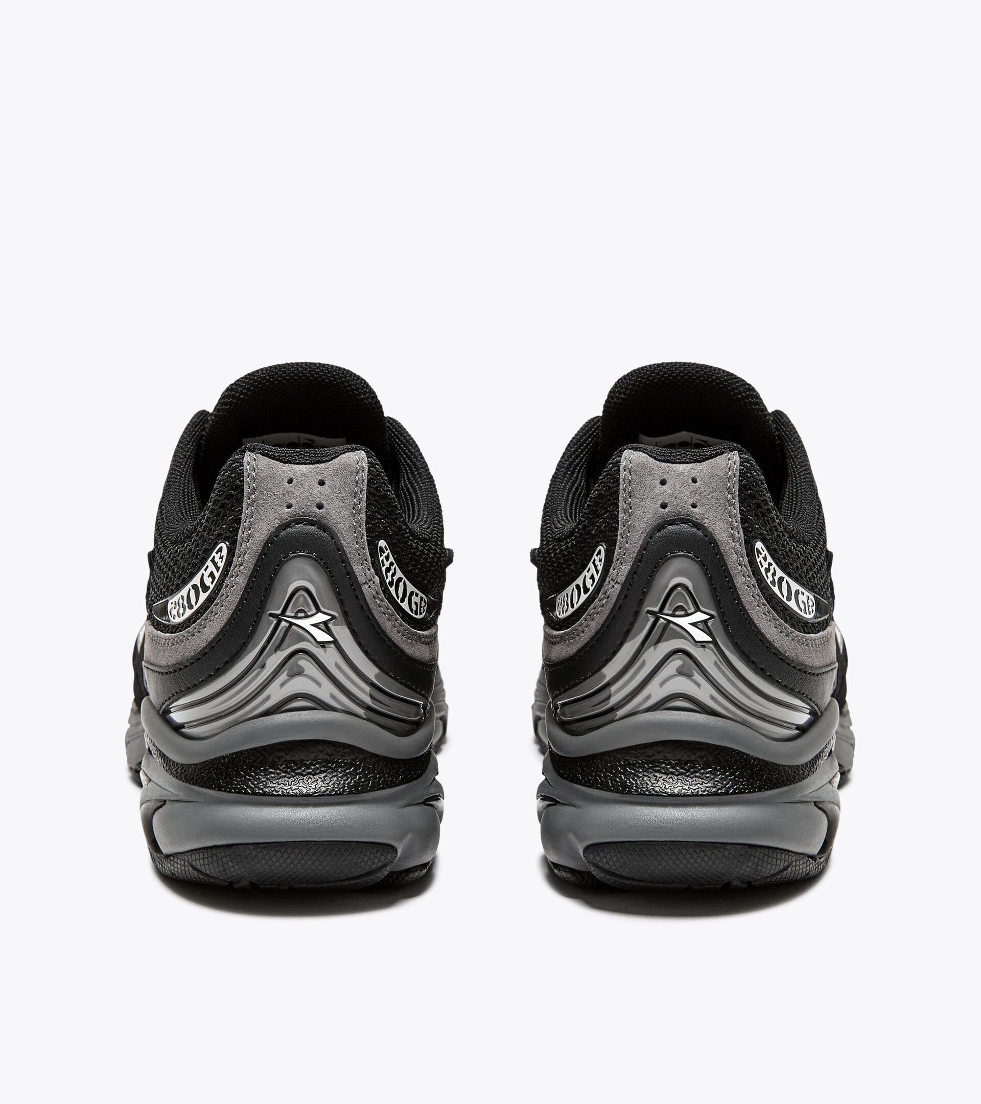 Sports shoes - All-Gender MYTHOS PROPULSION 280 SUEDE BLACK/STORM GRAY - Diadora